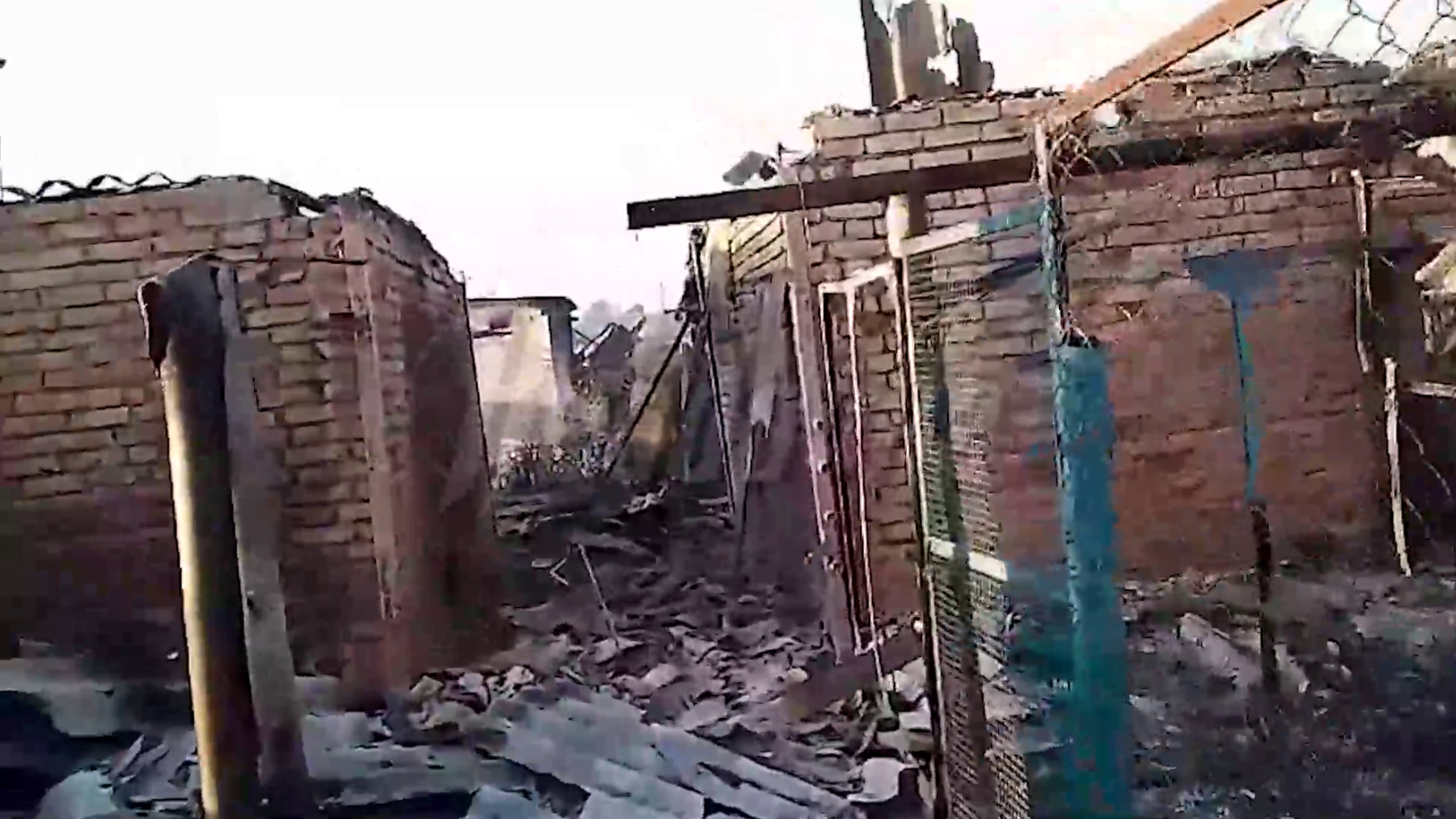 Появились кадры последствия атак ВСУ на село Веселое в ДНР