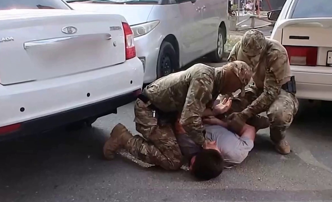 В Дагестане задержали пособников украинских мошенников