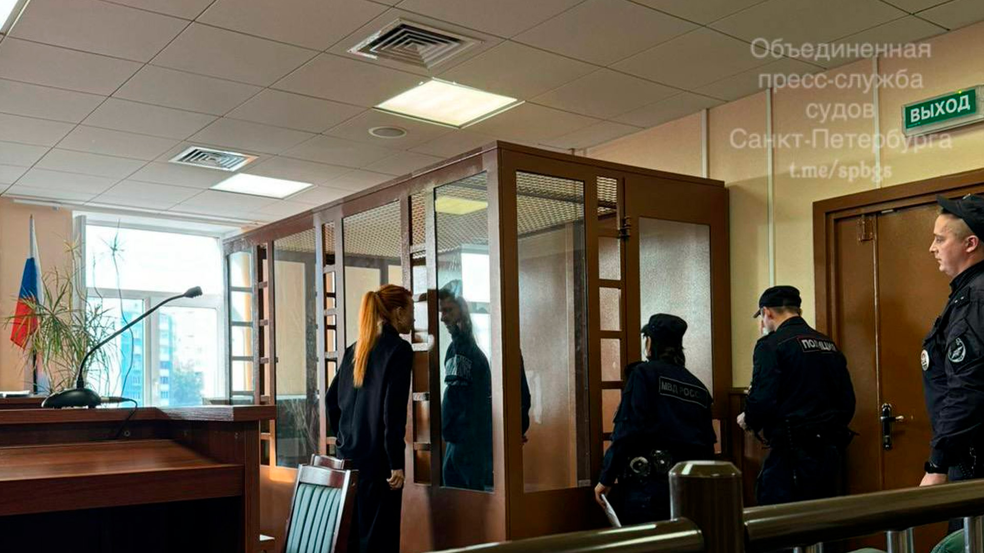 В Петербурге суд арестовал зампреда комитета по инвестициям Шарипова