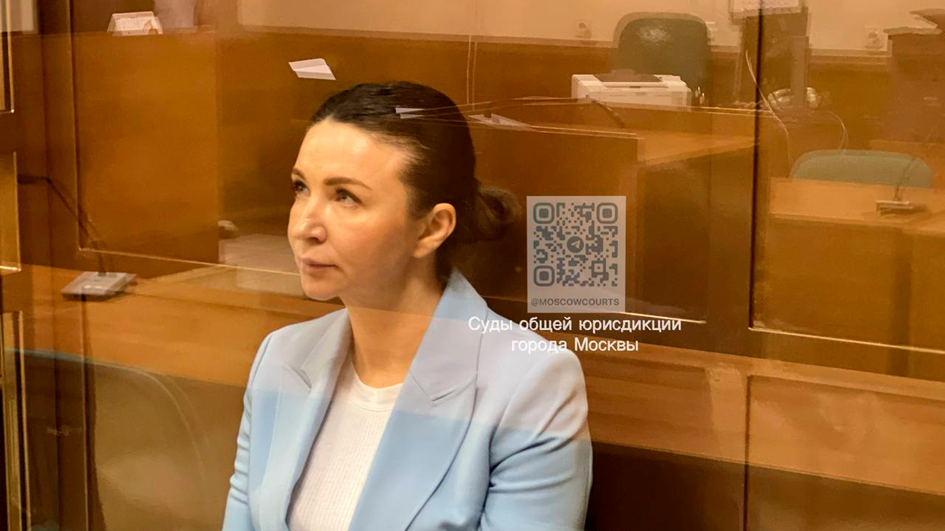 Суд снял арест со счетов Блиновской