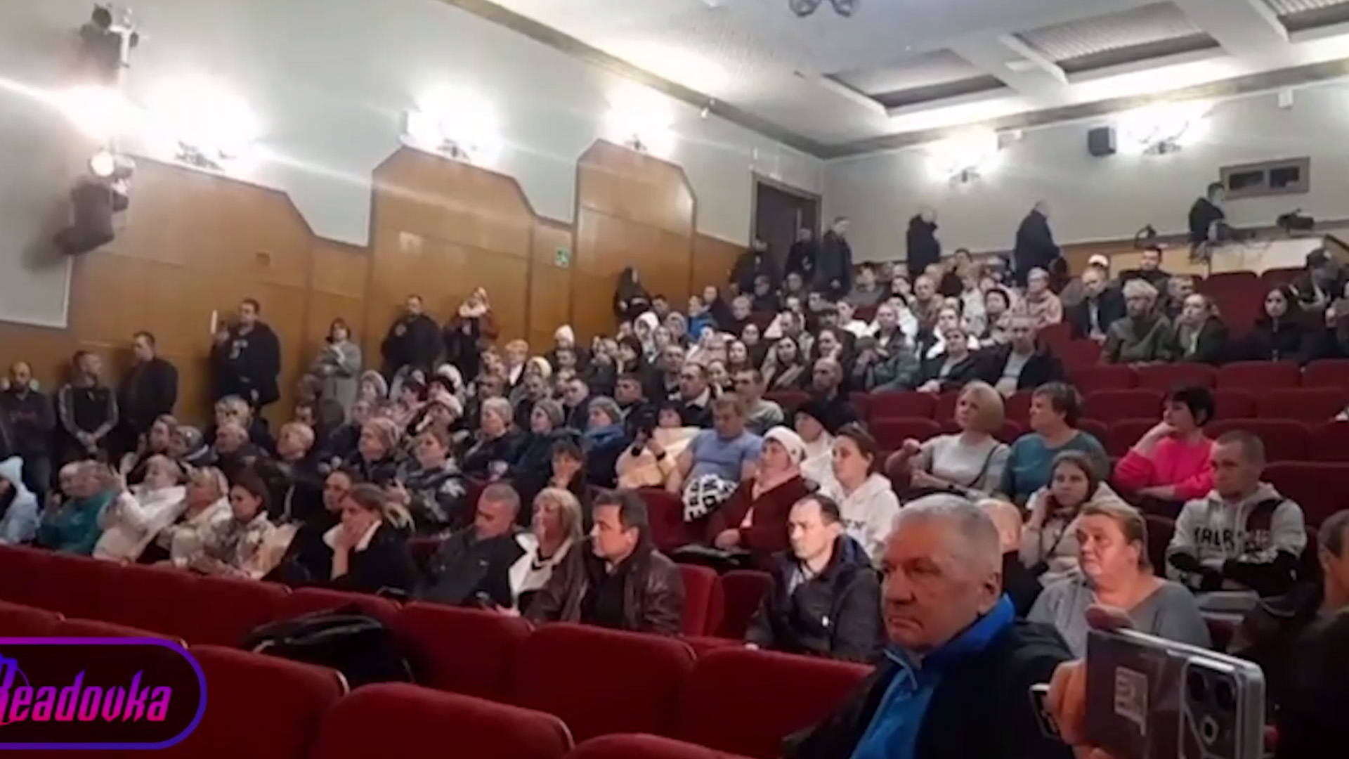 Жители Коркино потребовали депортировать всех цыган