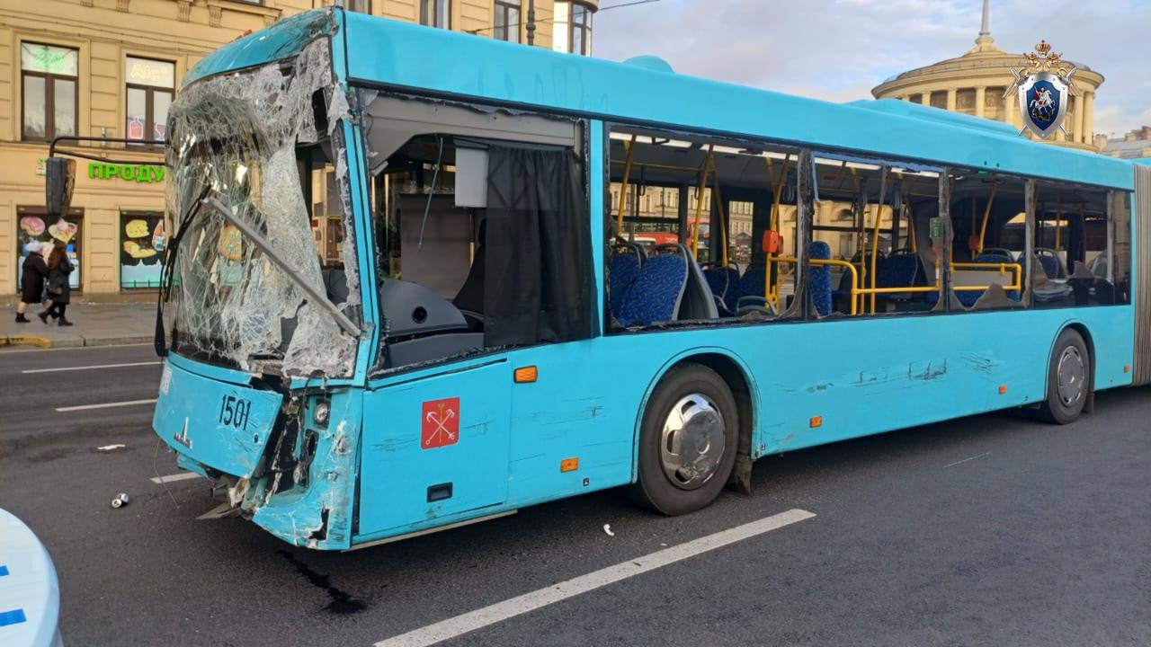 СК начал проверку по факту ДТП в Петербурге