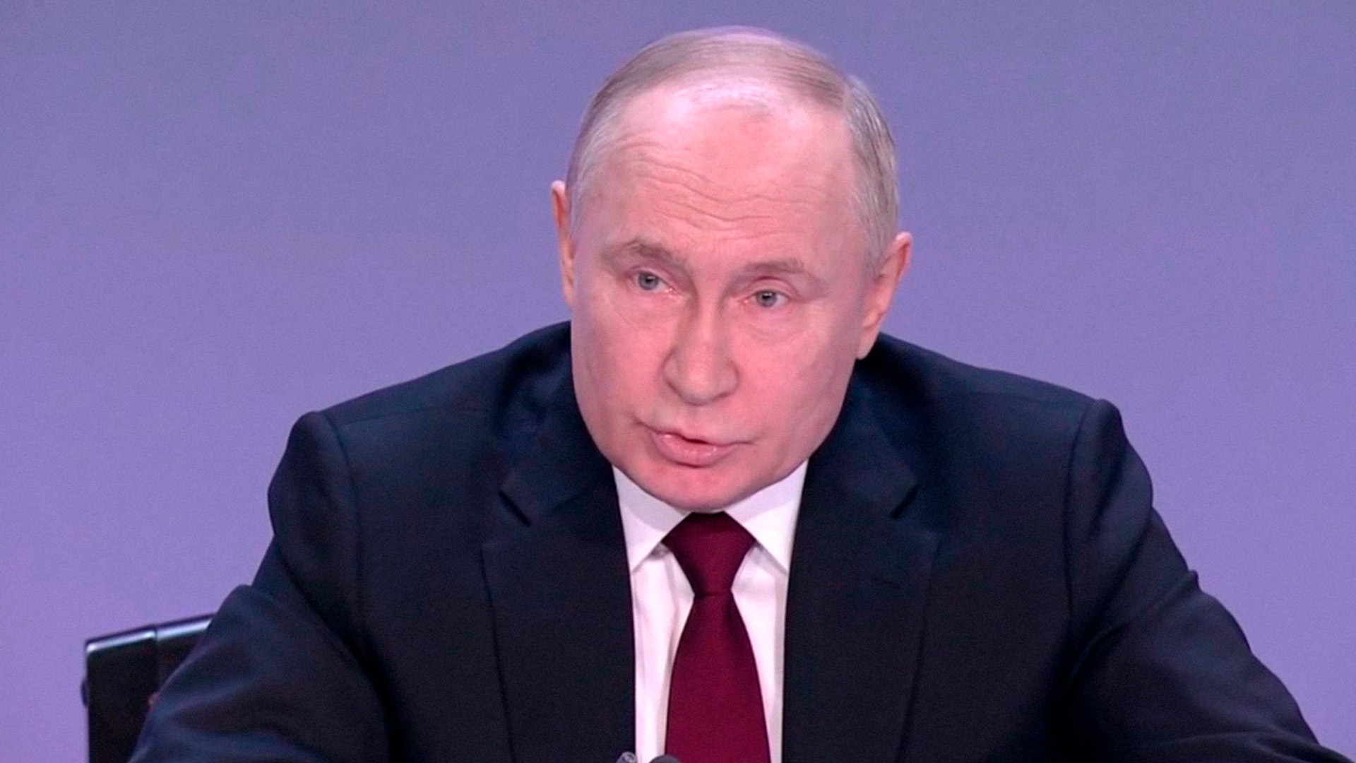 Путин: никто не гарантирует, что Запад не использует ядерное оружие
