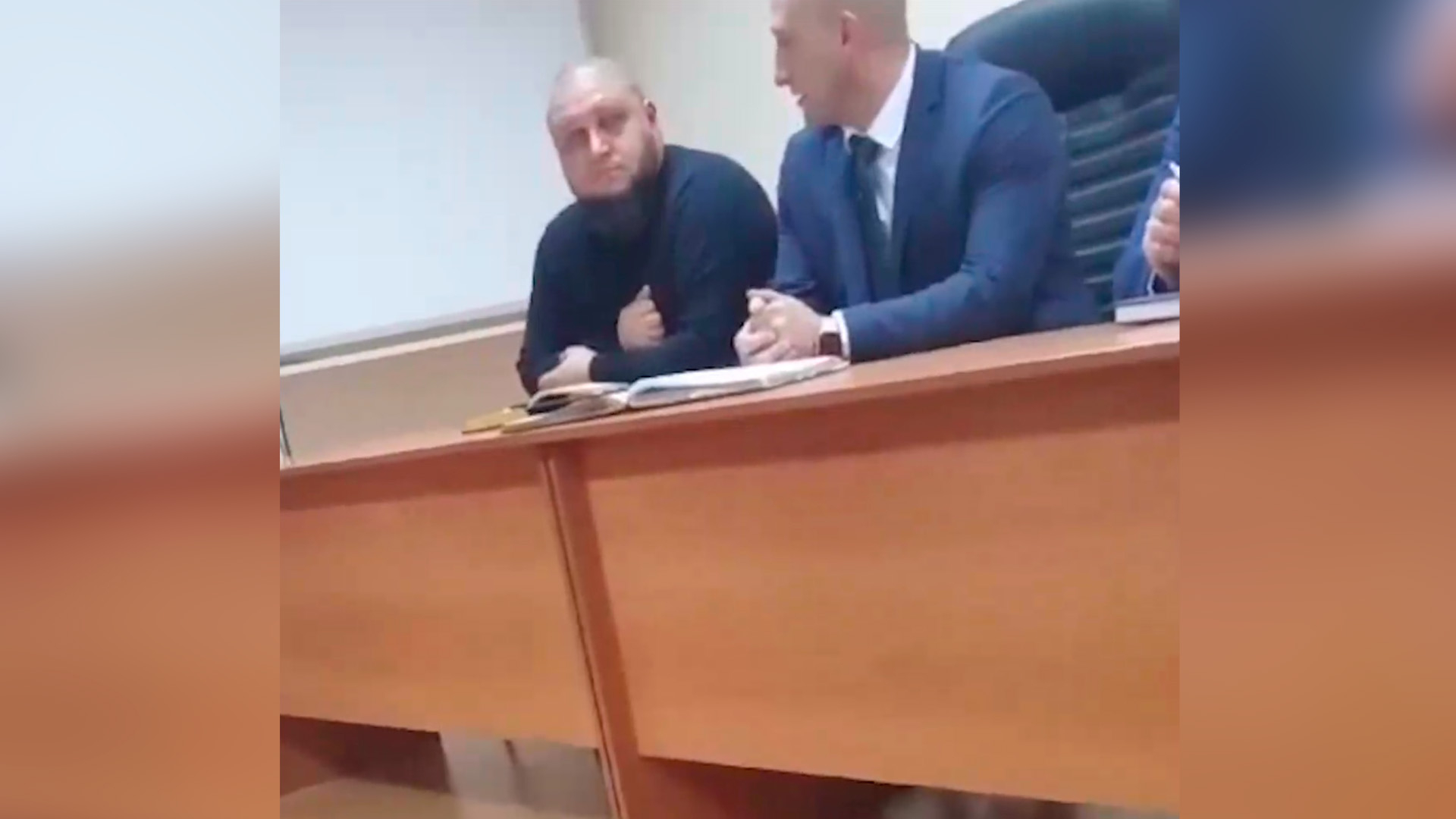 Удерживающего зарплаты рабочим руководителя Шахты «Инская» в Кузбассе задержали