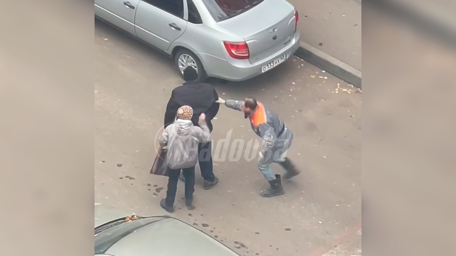 В Чертаново завелись неадекватные рабочие