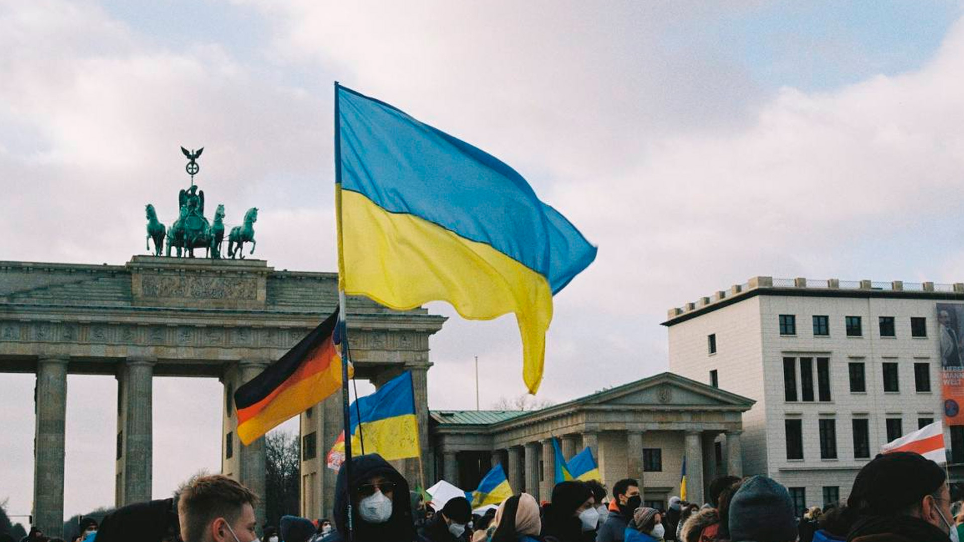 Bild: политический кризис в Германии выгоден украинским беженцам
