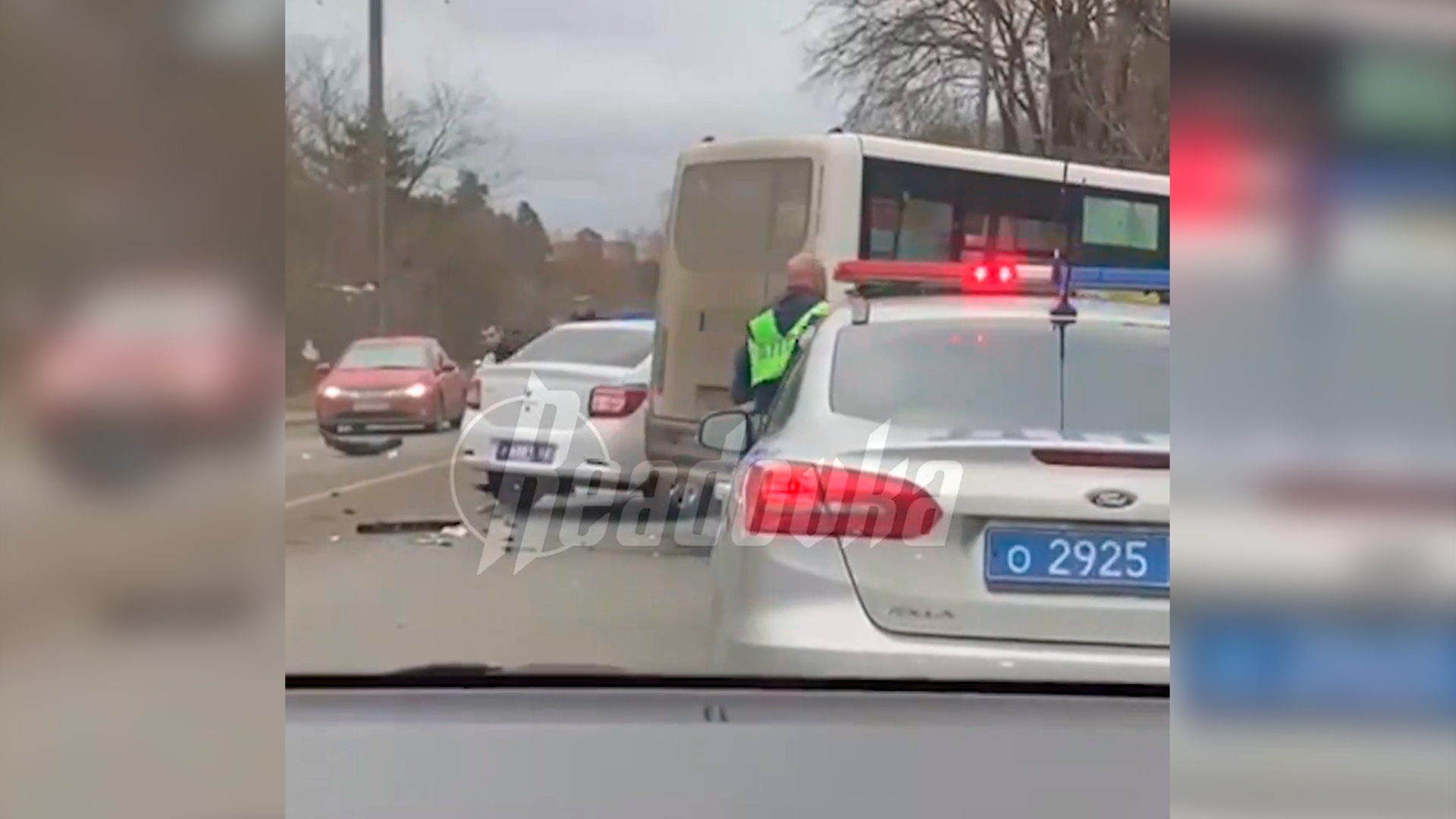 В Подмосковье мужчина устроил погоню с ДПС на угнанном автобусе