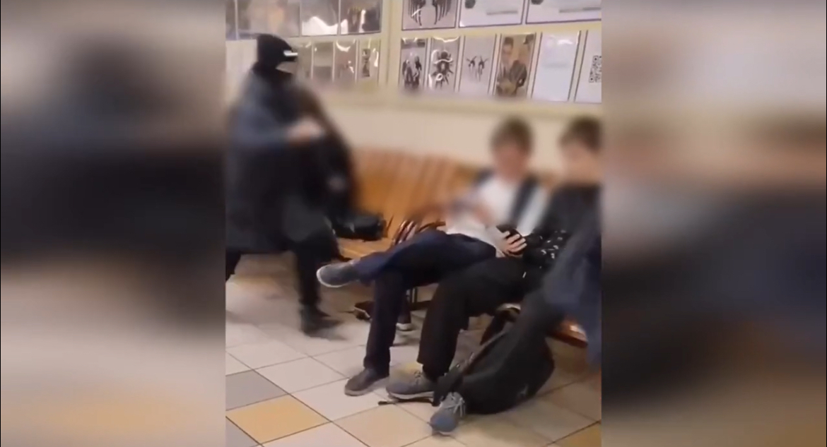 В Санкт-Петербурге ребенок мигрантов напал на школьника