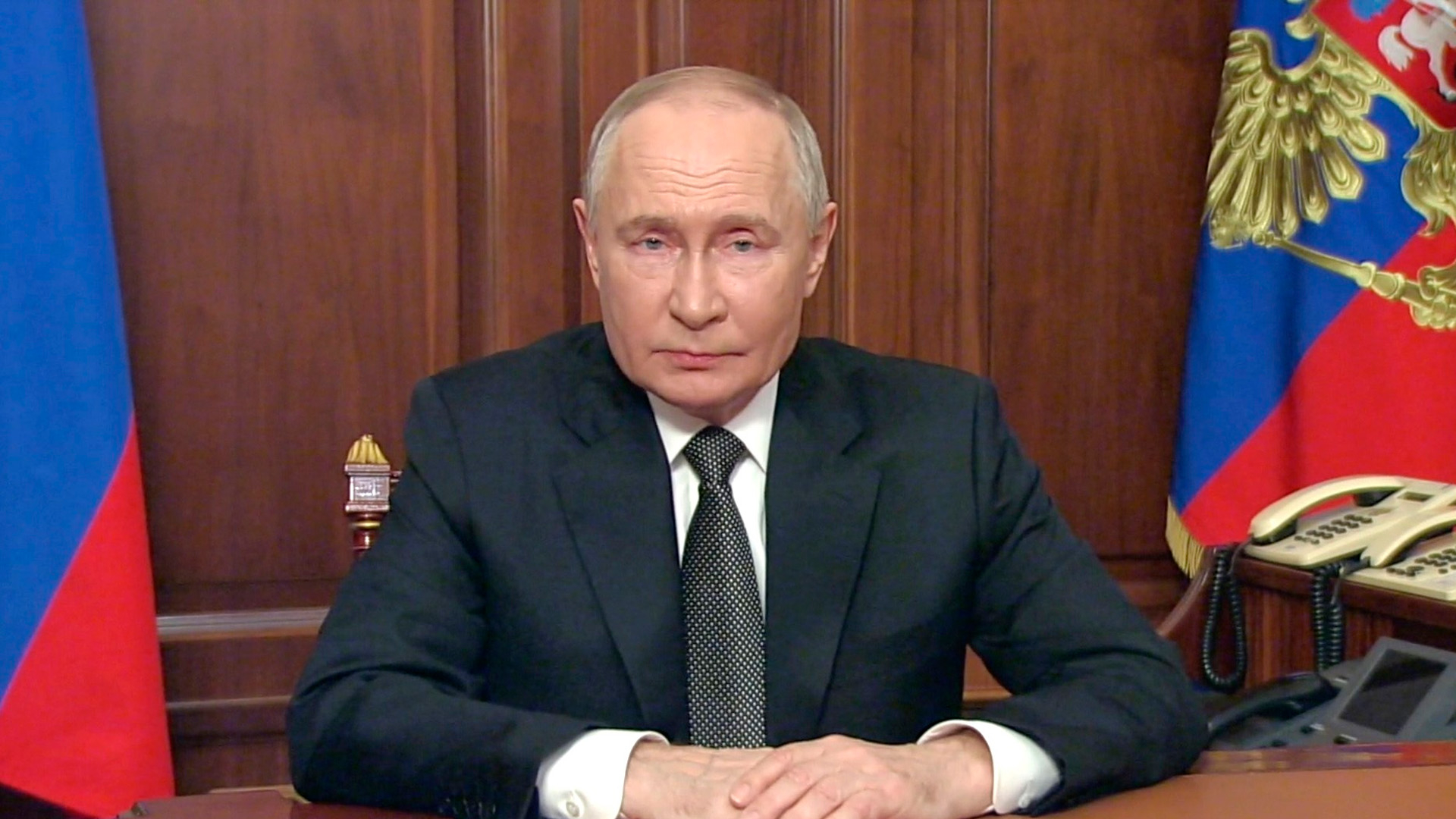 Путин распространил на Росгвардию выплату в 400 тыс рублей за контракт на СВО