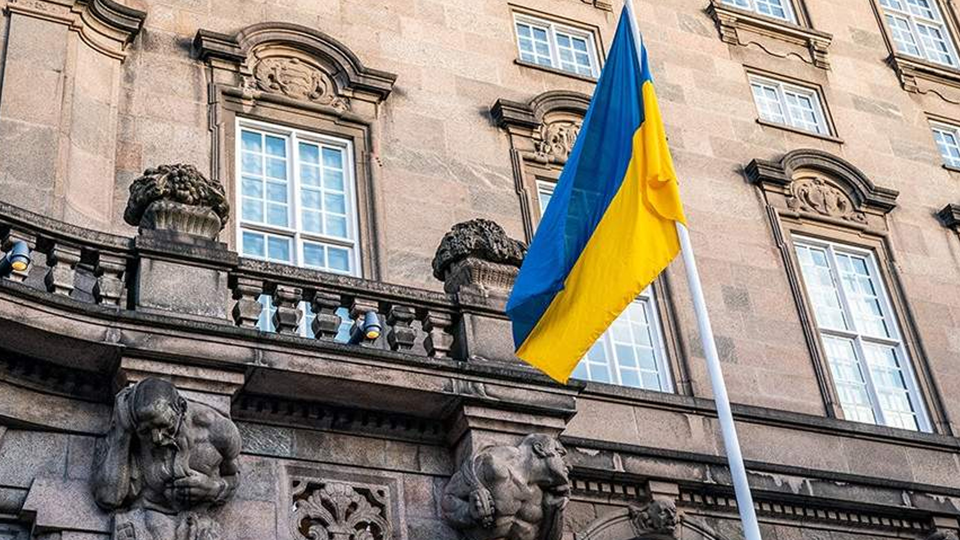 Евросоюз предложил Украине «датскую модель» помощи