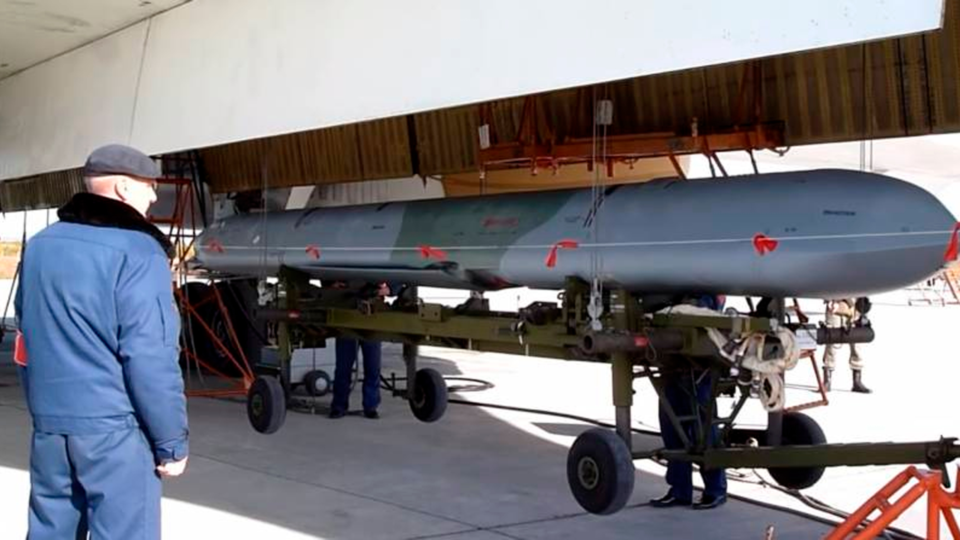 Военэксперт Баранец назвал преимущества российской ракеты Х-101