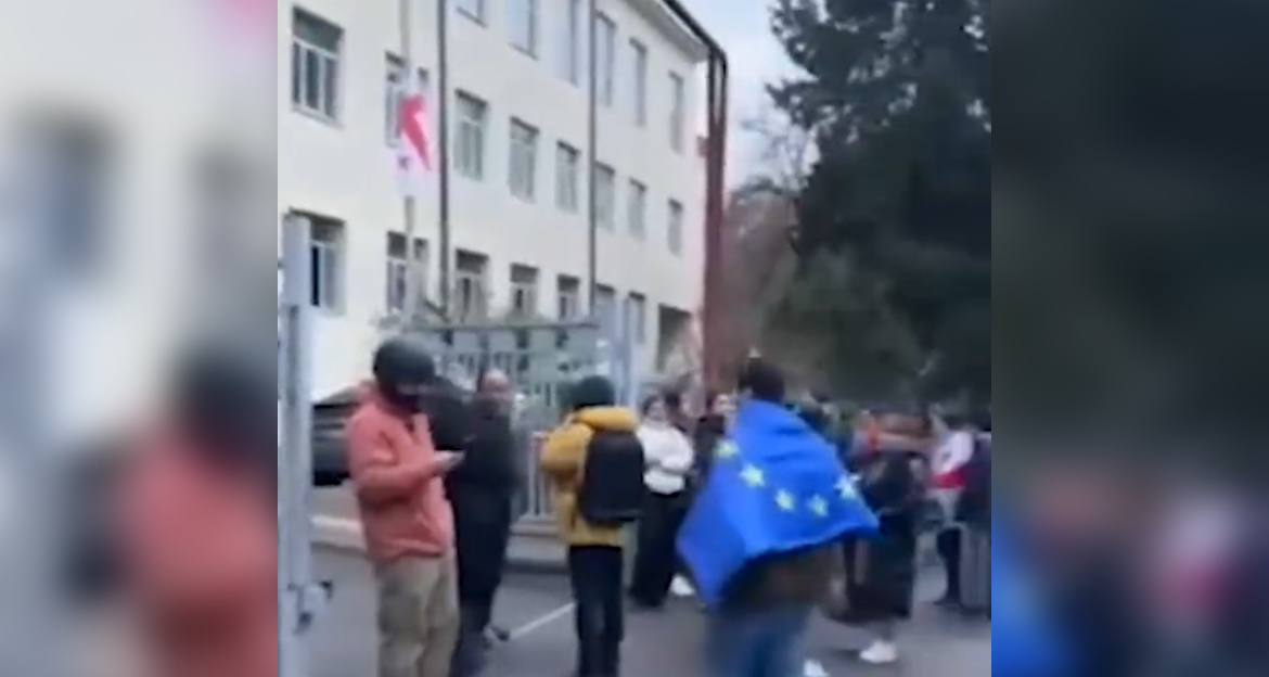 В Грузии задержали более 200 участников беспорядков