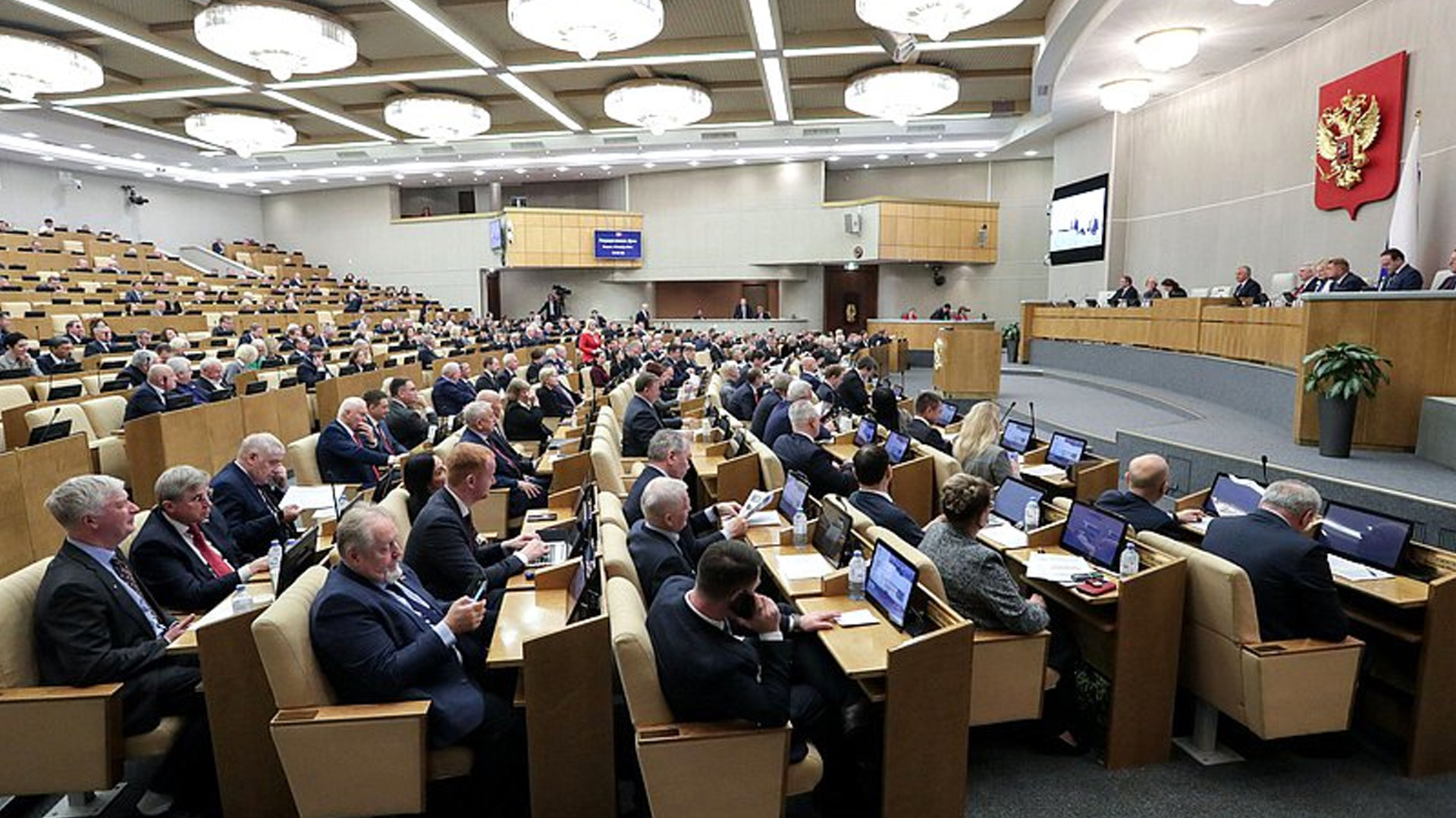 Госдума запретила прием мигрантов на учебу без знания русского языка