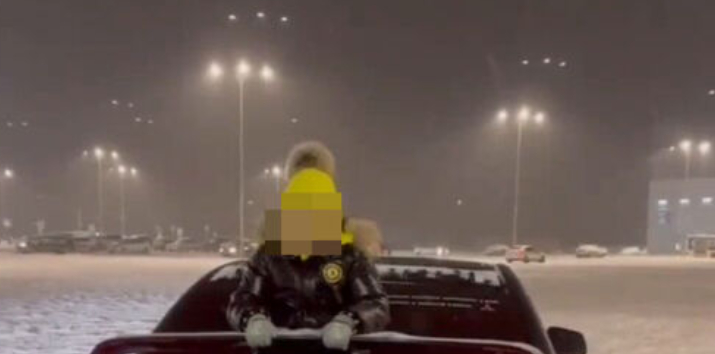 Во Владимире водитель устроил дрифт с ребенком на багажнике