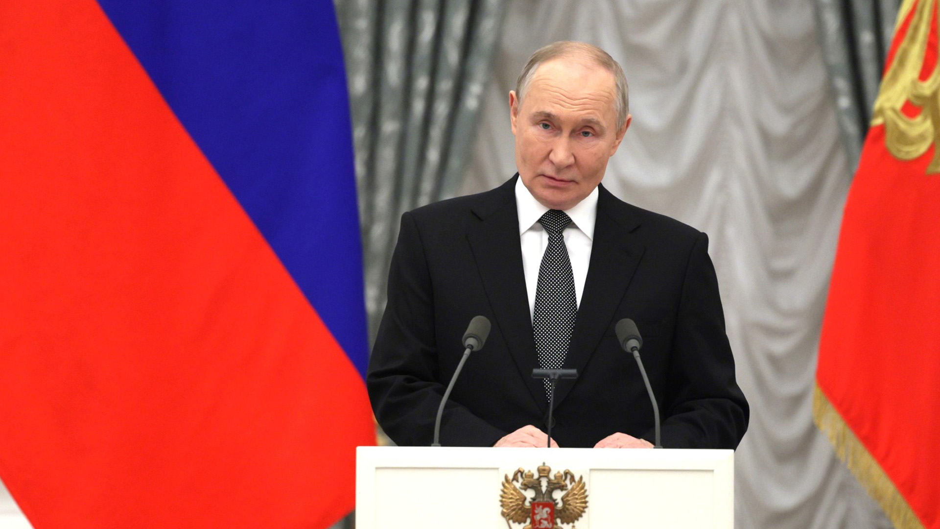 Путин вручил в Кремле высшие госнаграды России