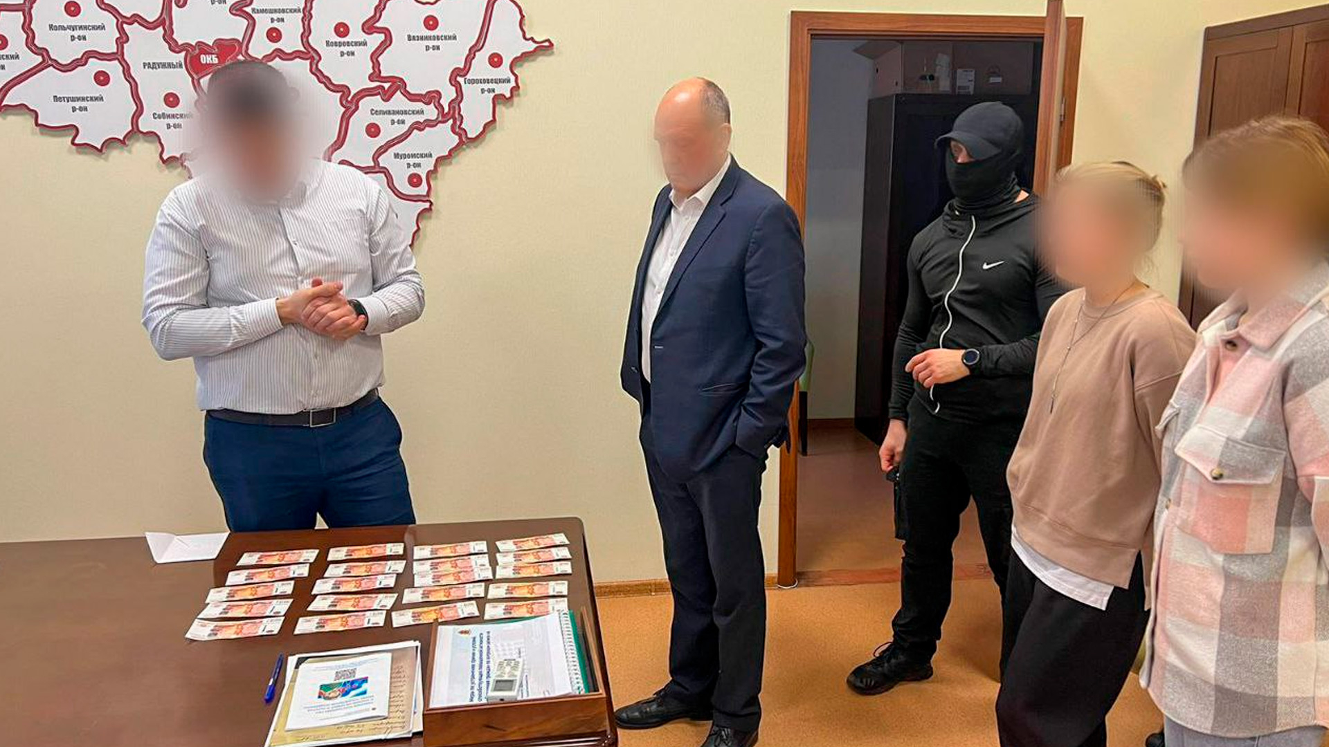 Главу минздрава Владимирской области задержали за присвоение средств