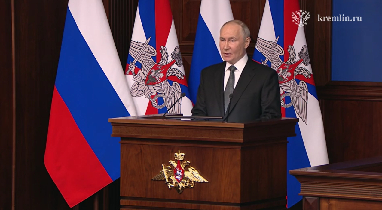 Путин заявил о накапливании ударной группировки НАТО у границ РФ