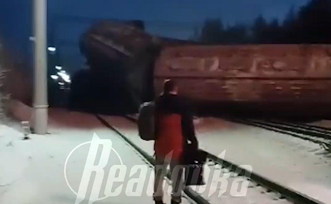 В результате столкновения поездов в Мурманской области пострадали 14 человек