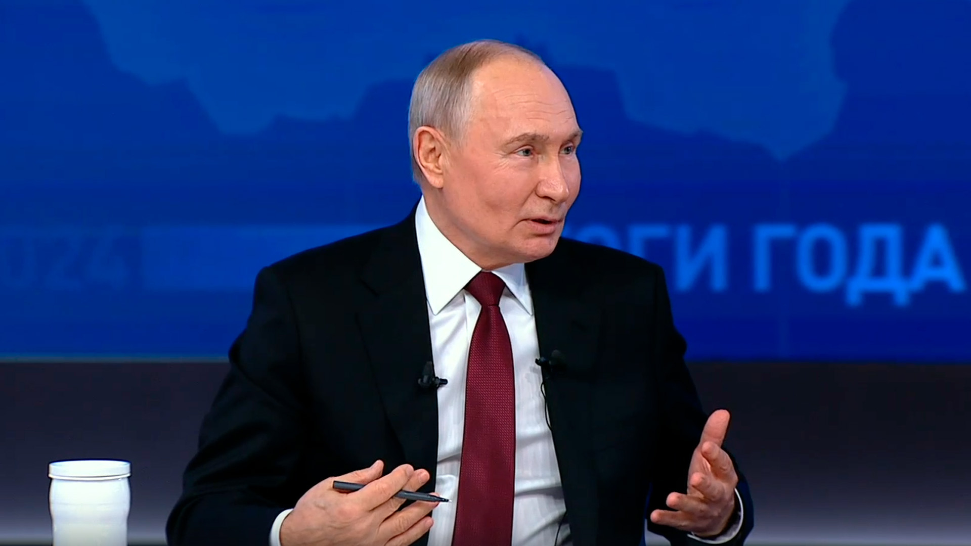 «О доме надо думать»: Путин анекдотом ответил на вопрос о беженцах с «утопающих» континентов