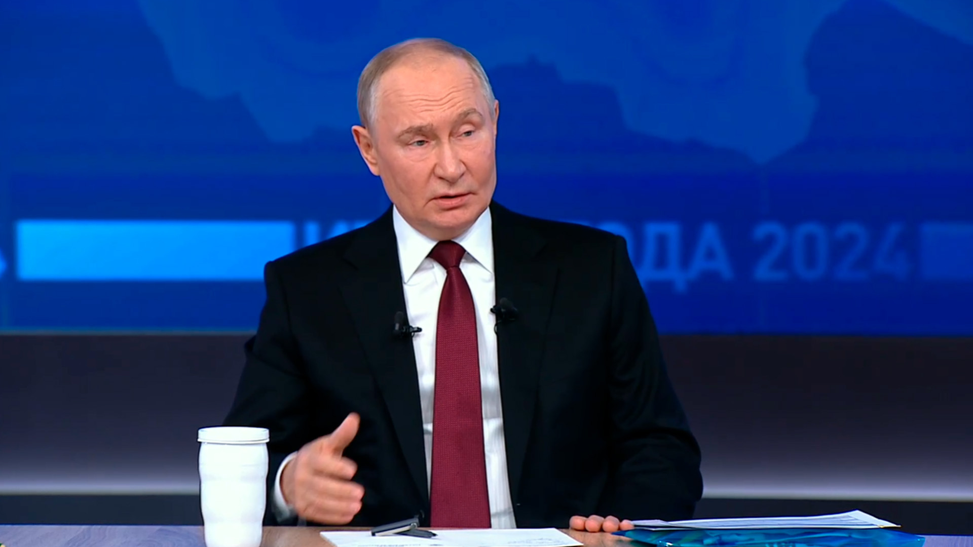 Путин заявил, что ему удалось уберечь Россию