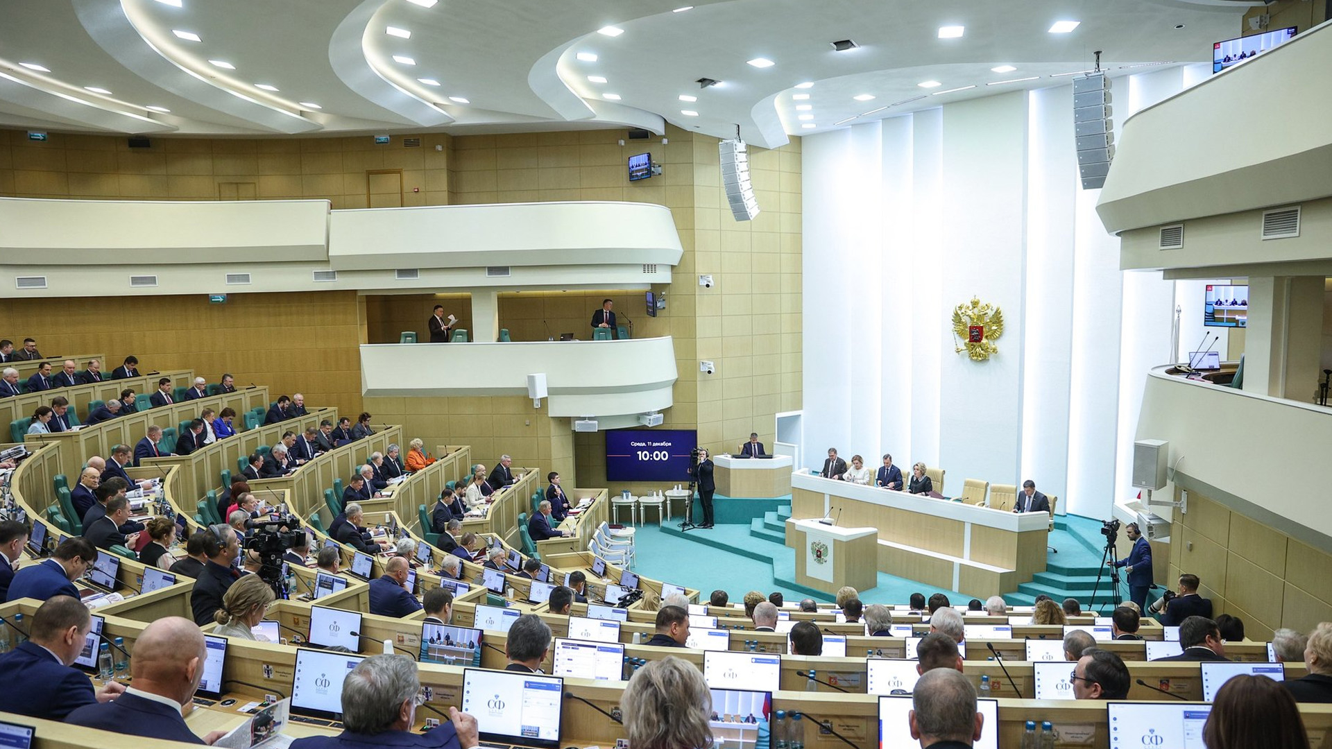 Совфед решил ужесточить ограничения против иноагентов