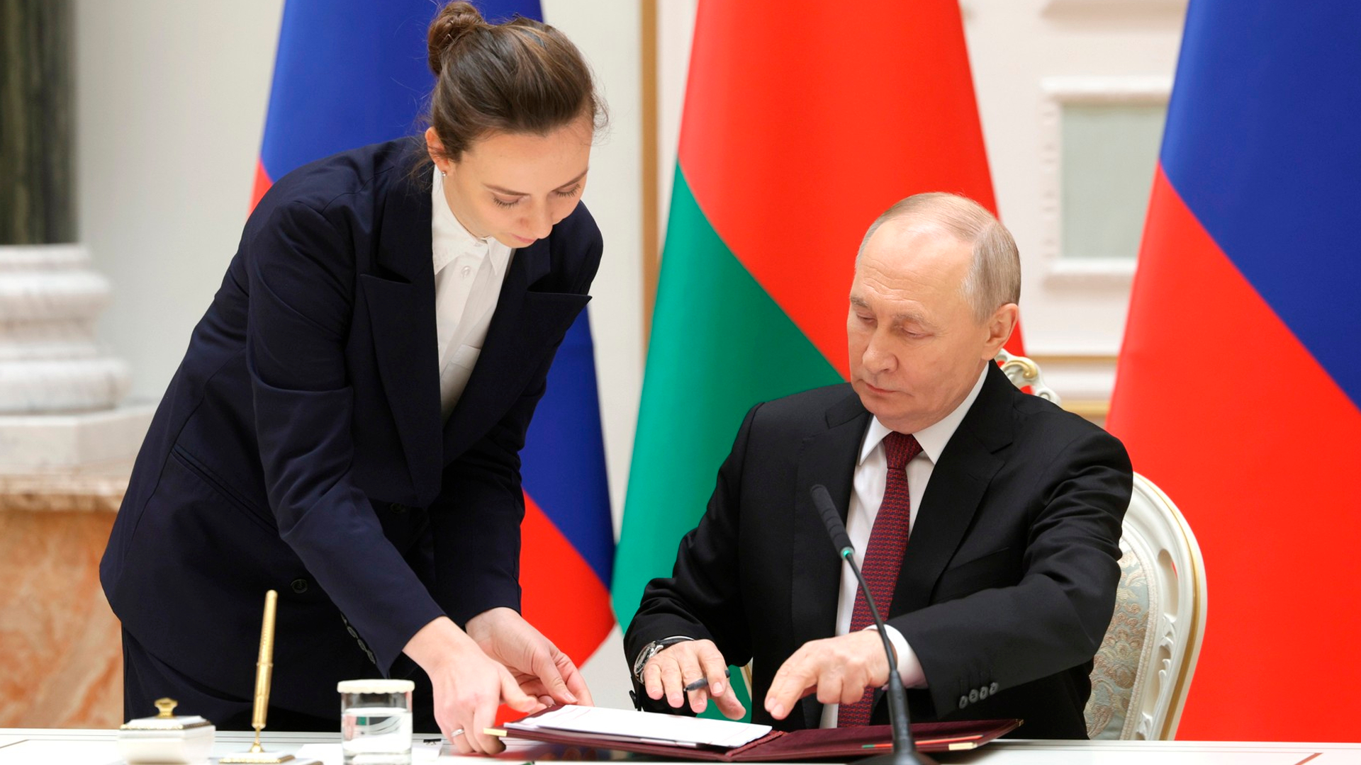 Путин утвердил новую стратегию противодействия экстремизму