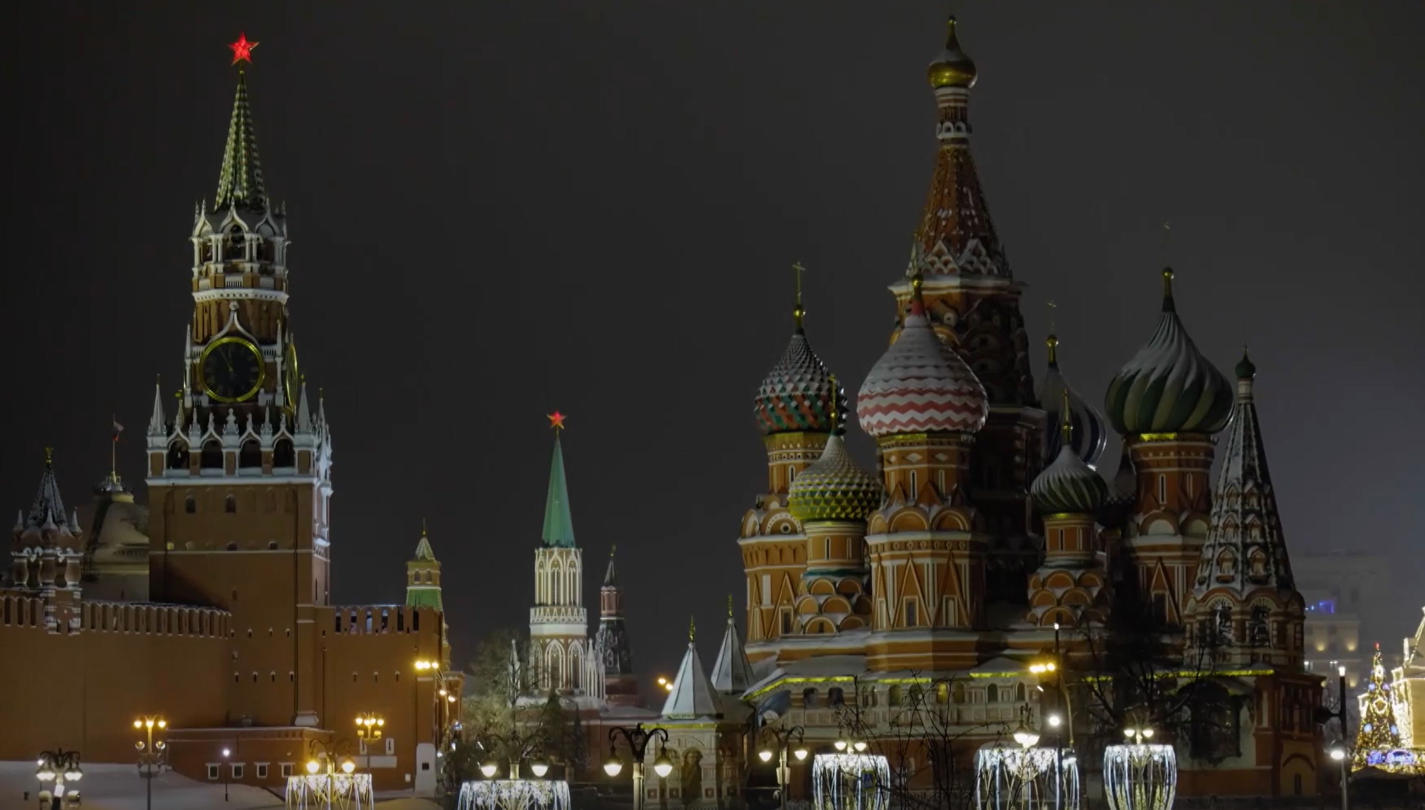 МВД: Красную площадь в Москве закроют для посещения в новогоднюю ночь