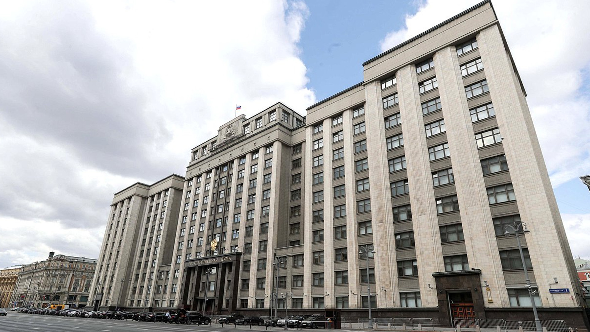 Госдума пообещала рассмотреть законопроект о защите русского языка в приоритетном порядке