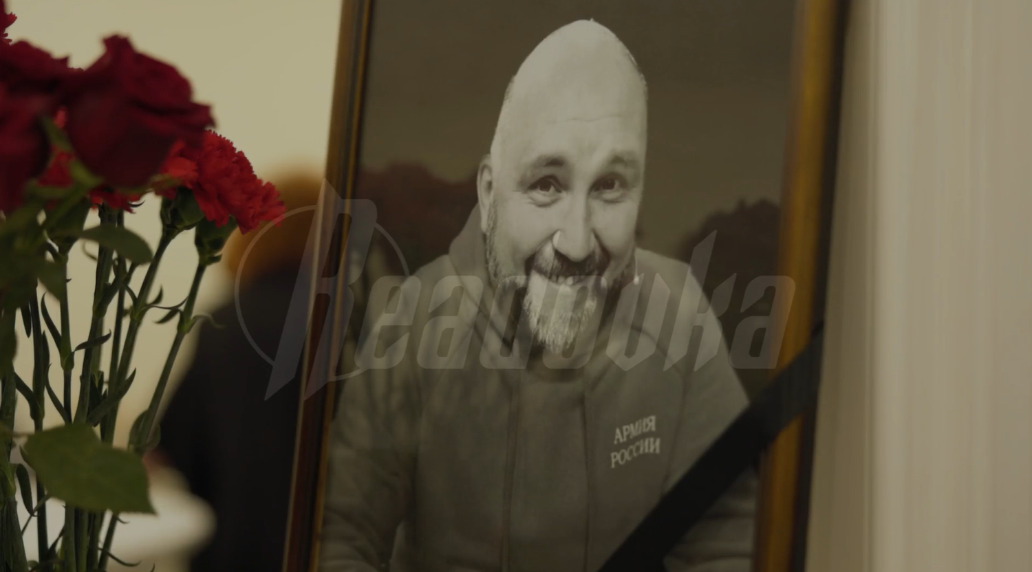 В парке-музее Коломенское прошел день памяти историка Ярцева, погибшего во время гуманитарной миссии в ЛНР