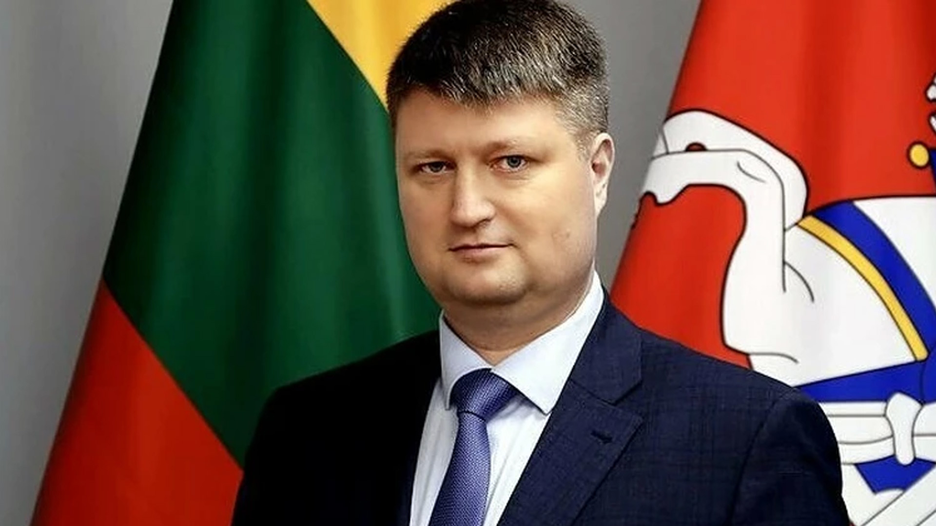 Замминистра финансов Литвы призвали покинуть пост из-за поздравления с 9 Мая