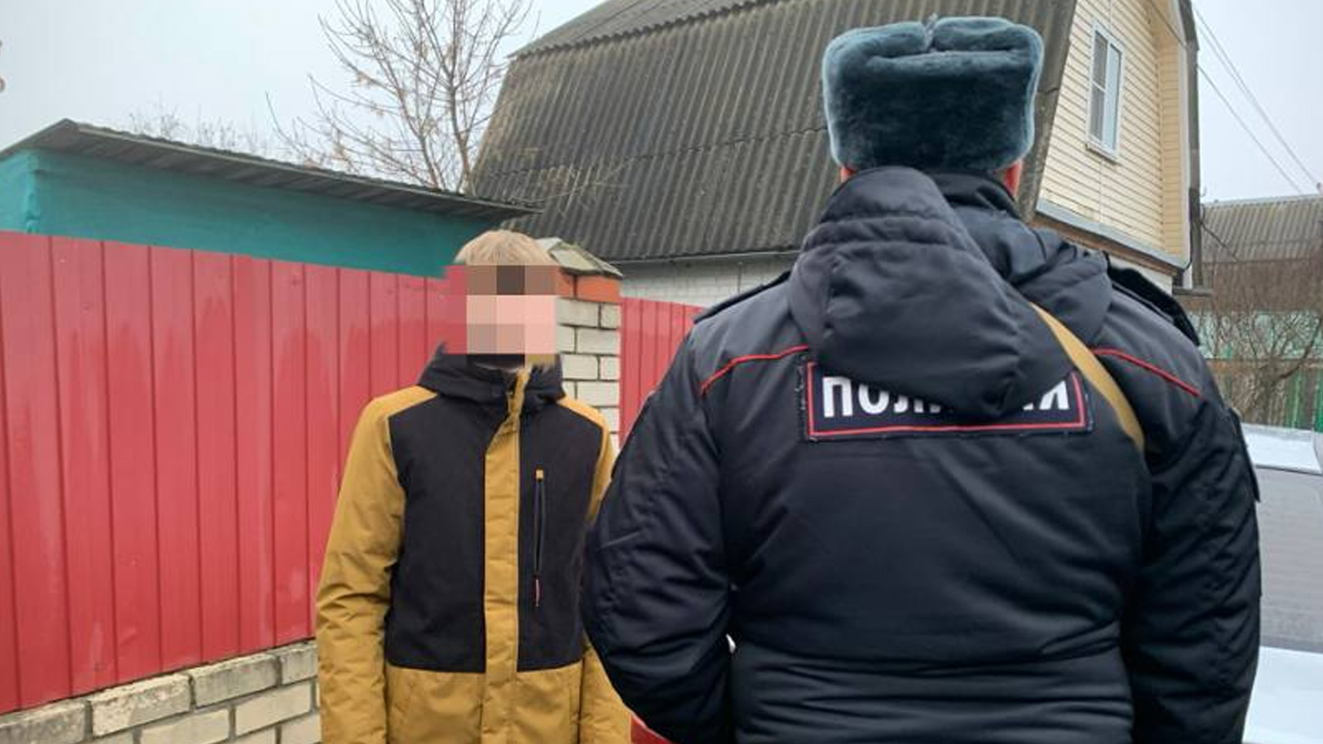 Курский суд отправил в СИЗО подростка, напавшего на школу с молотком