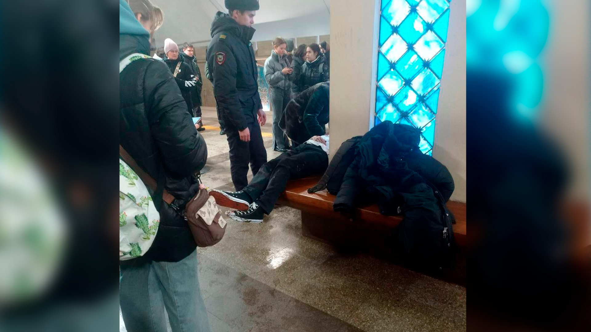 В казанском метро подросток упал под поезд и выжил