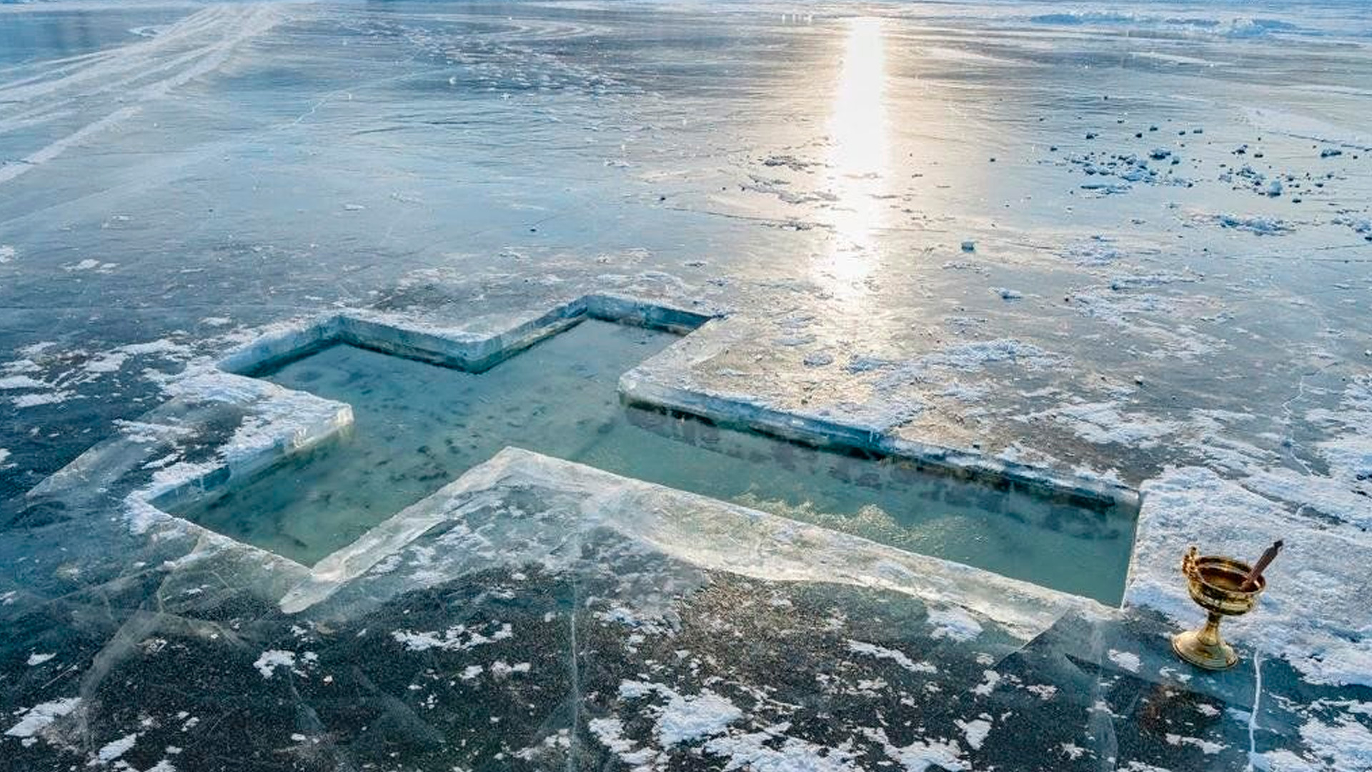 Не по погоде: потепление вынудило российские регионы отменить крещенские купания