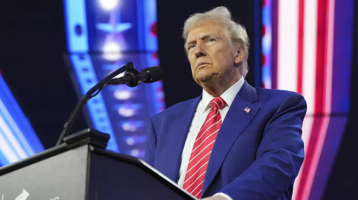 Политолог Михайлов: в числе первых указов Трамп начнет расследование украинского конфликта