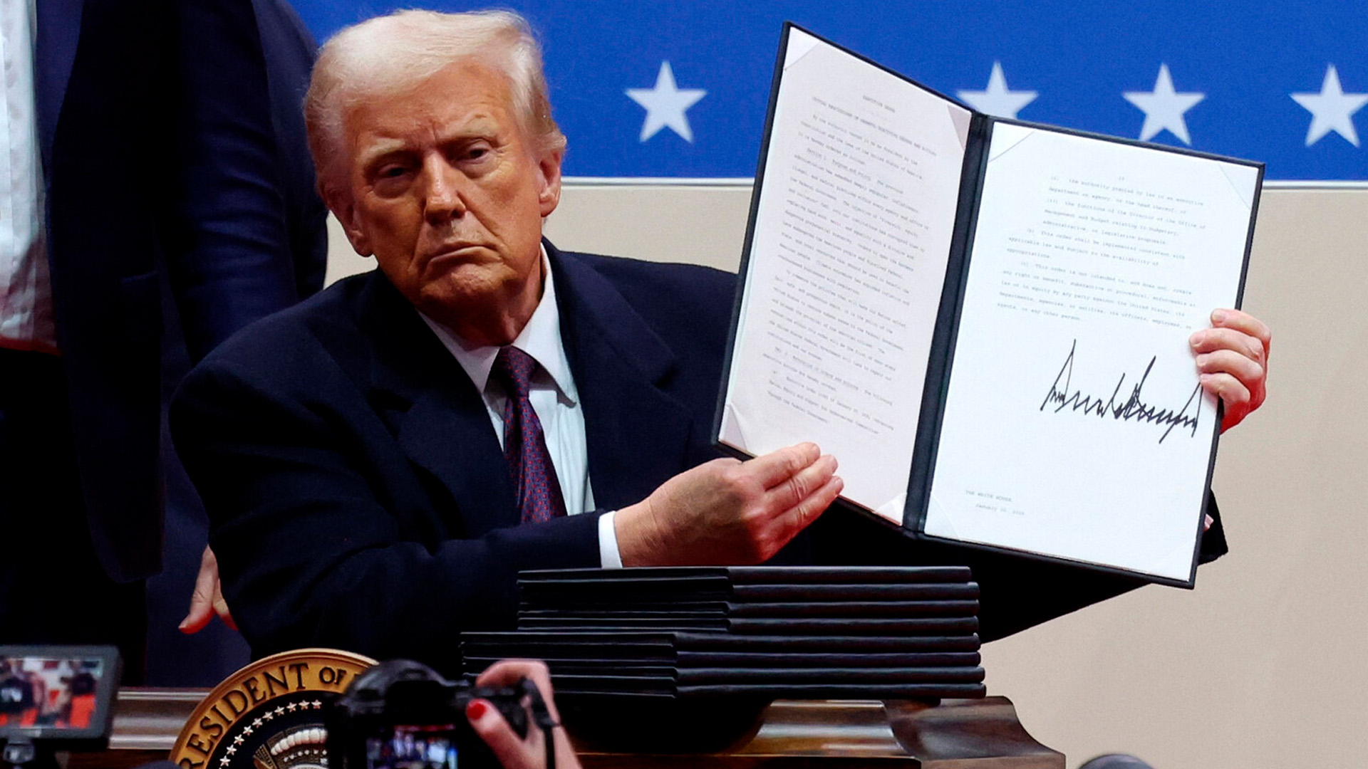 Трамп заморозил программы помощи другим странам на 90 дней