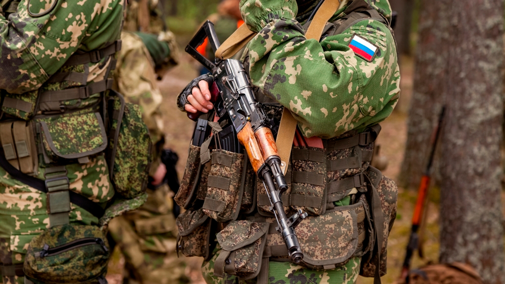 Русский боец выжил после выстрела из танка