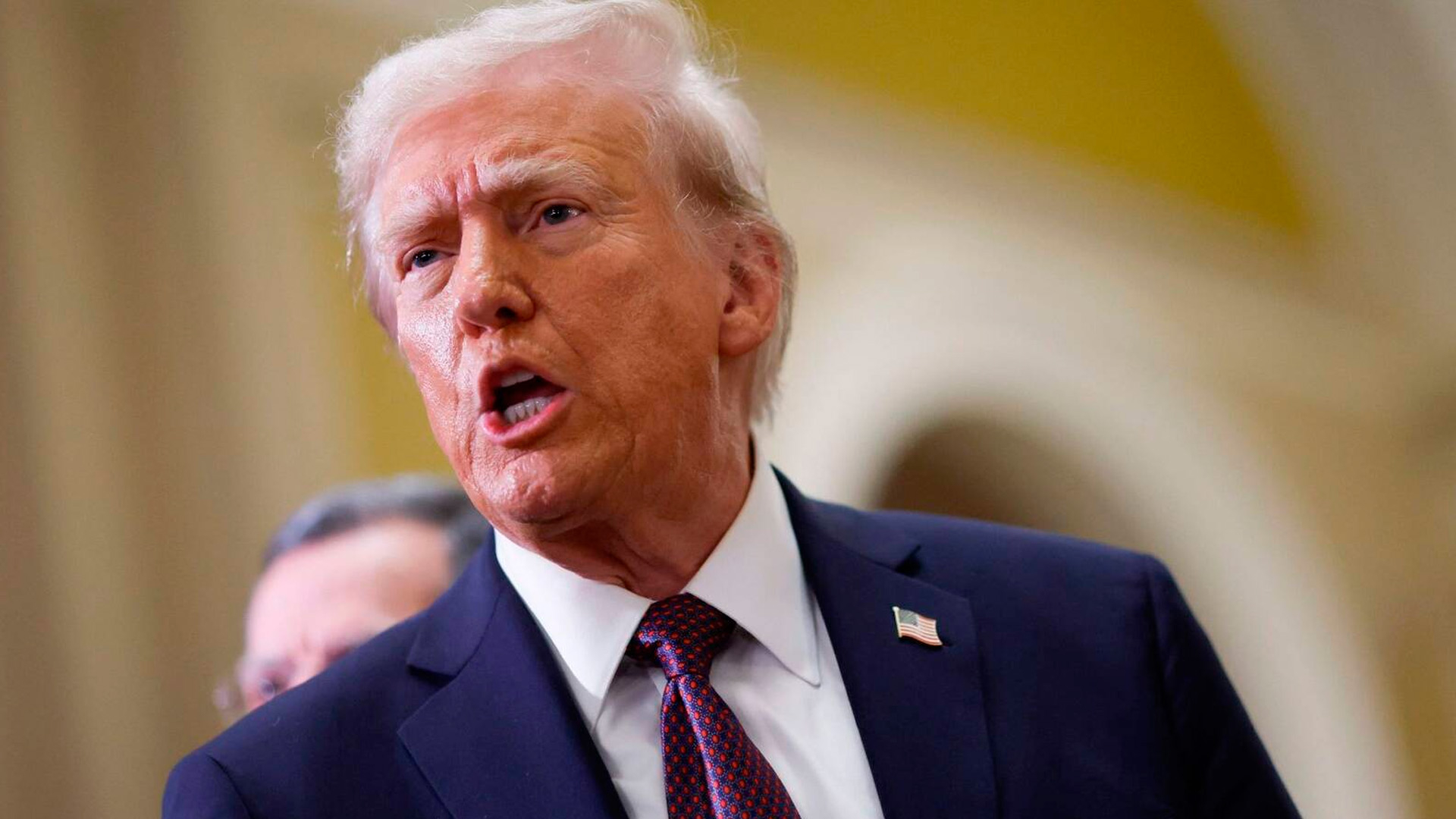 Трамп обвинил своего предшественника в заселении США миллионами мигрантов