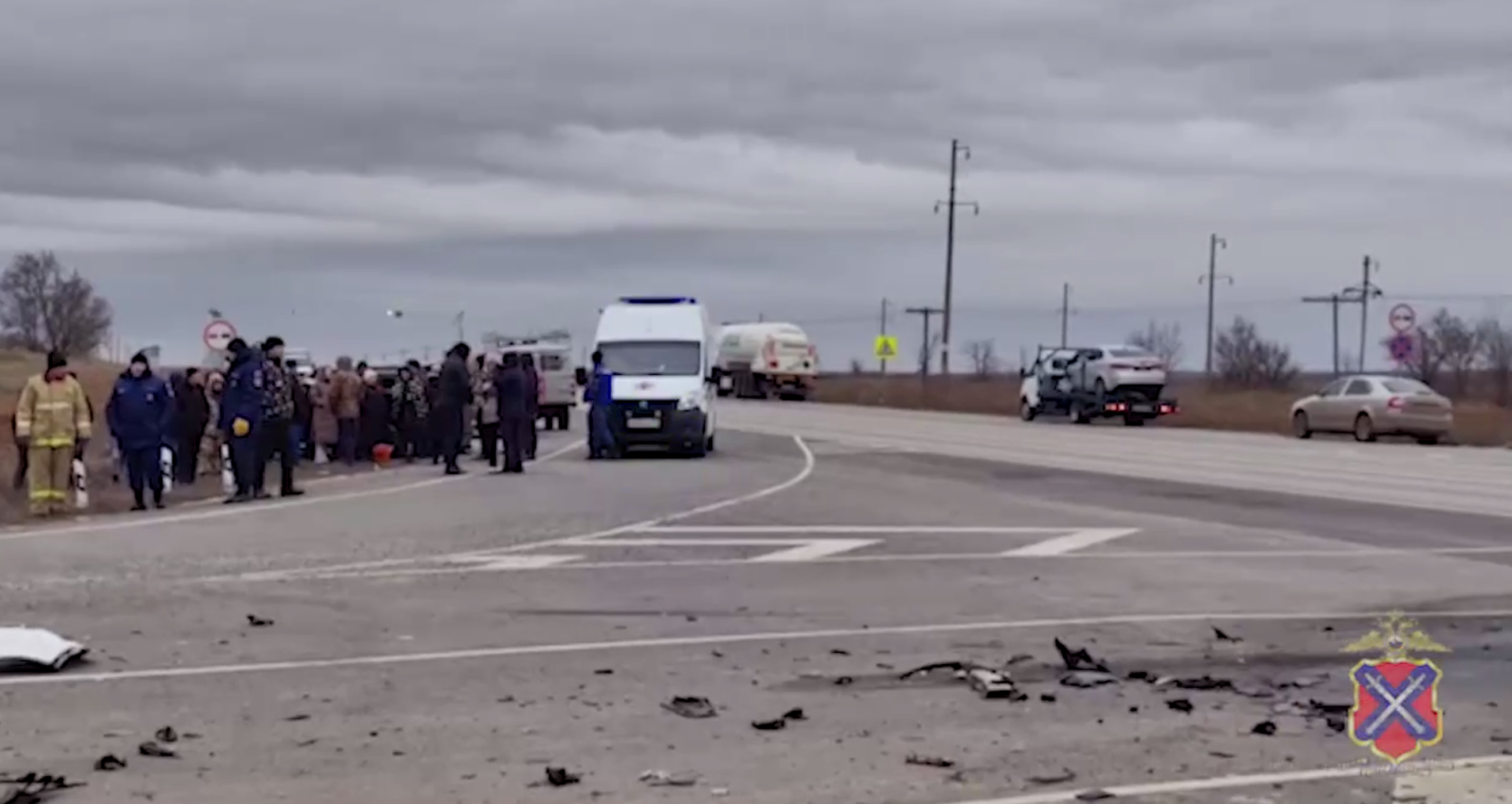 Шесть человек пострадали при ДТП со школьным автобусом под Волгоградом