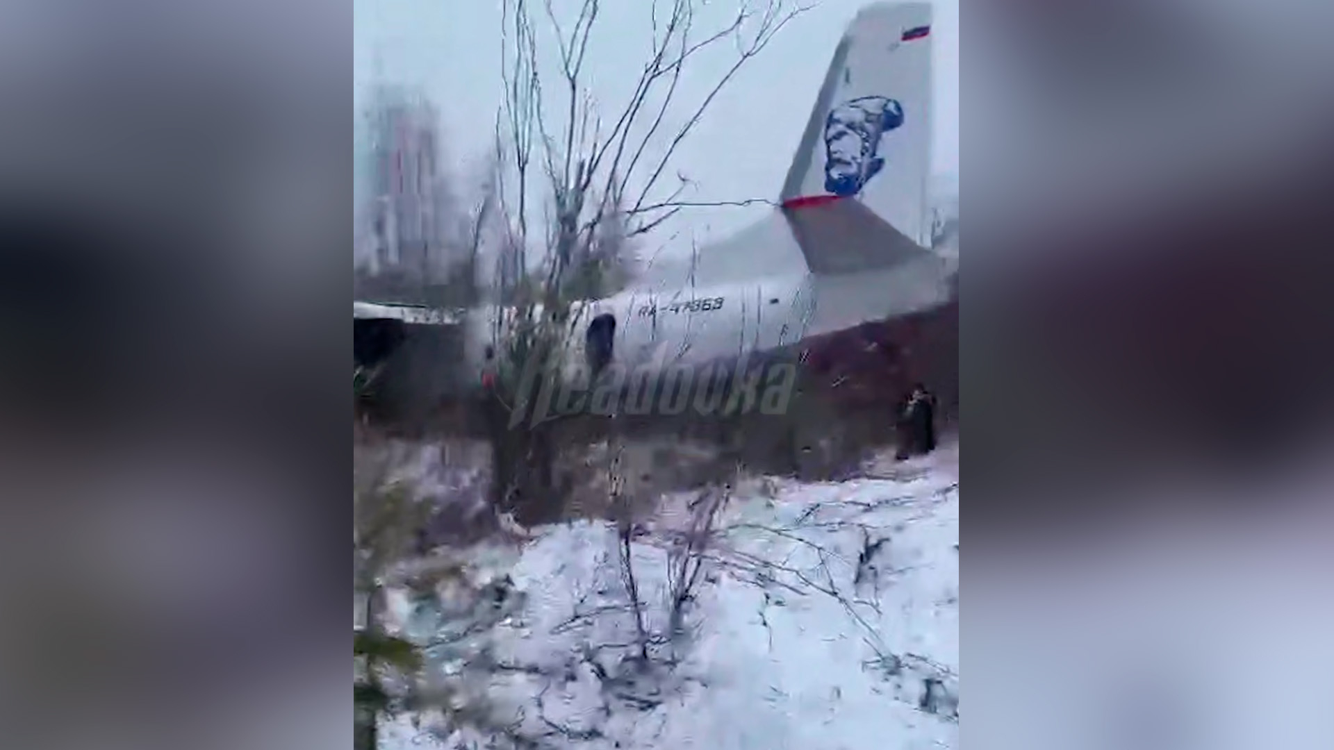 В Хабаровском крае самолет съехал в лес во время старта