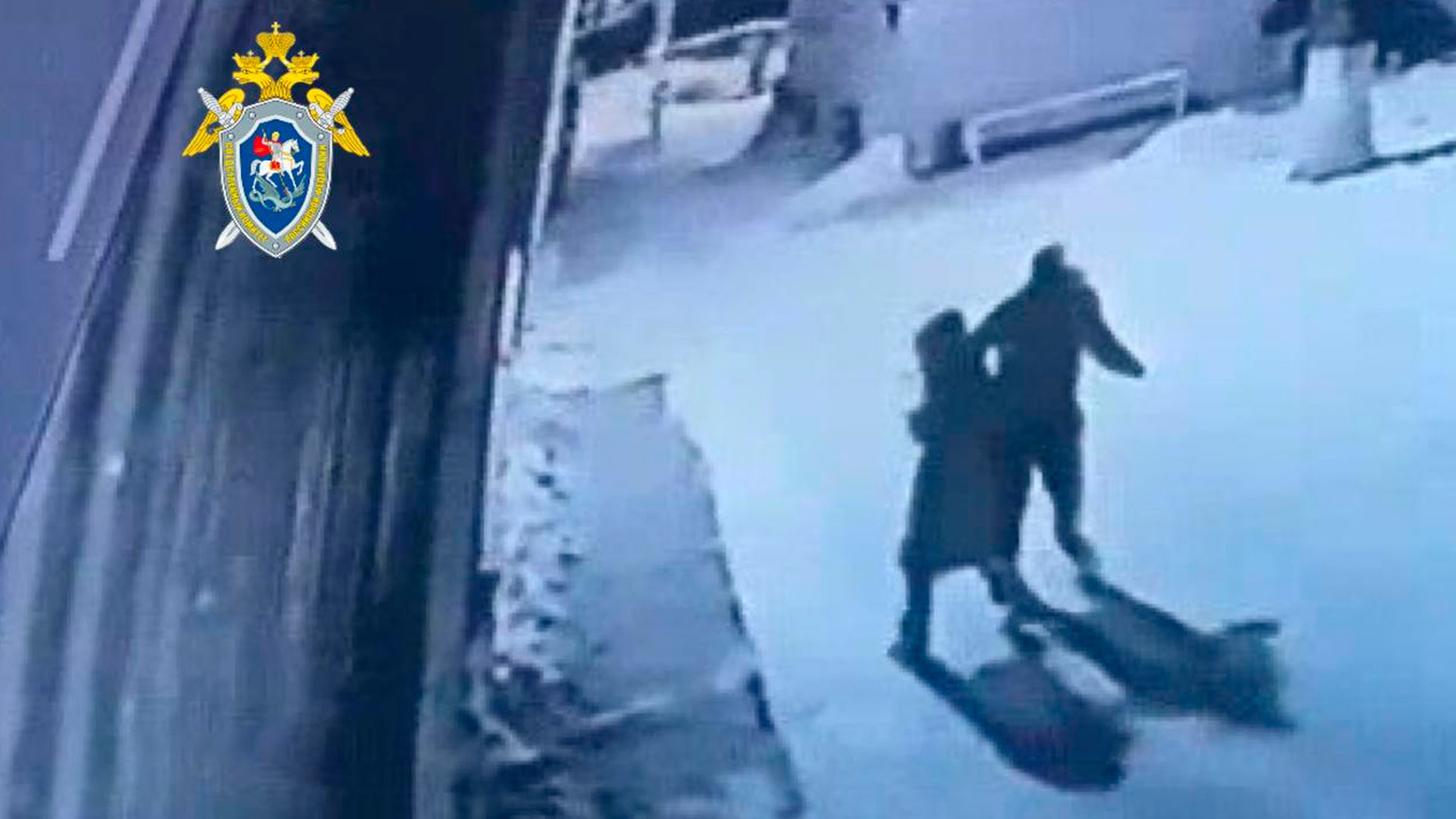 В Забайкальском крае мужчина без причины ударил на улице девочку-подростка
