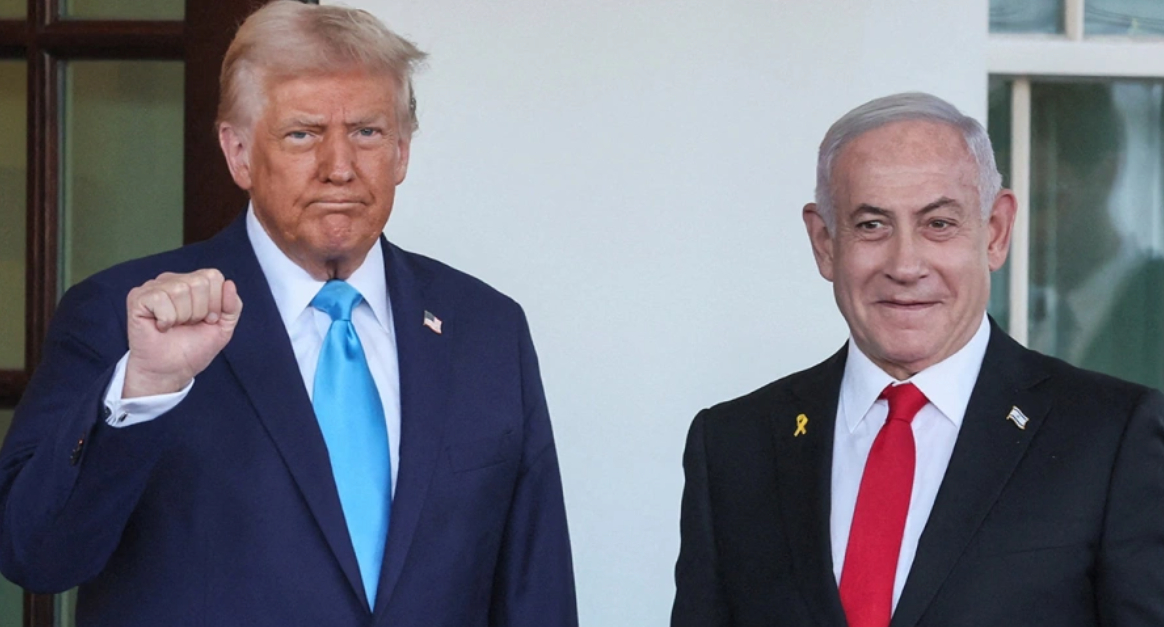 Нетаньяху подарил Трампу 2 пейджера в память об операции в «Хезболле»
