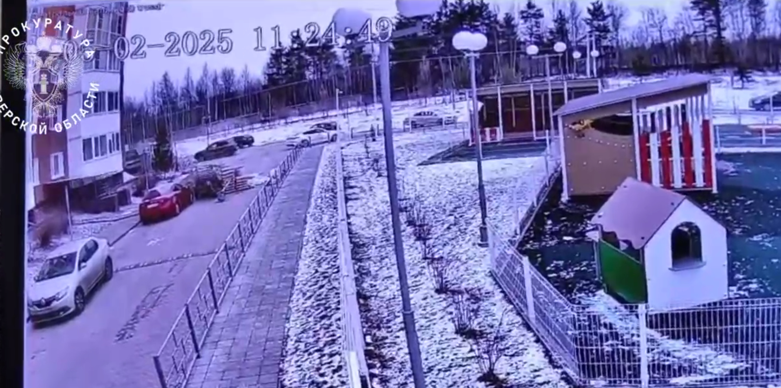 В Твери 2 детей сбежали из детского садика