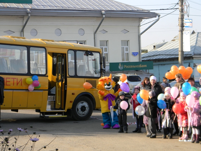 Пьяный водитель автобуса вёз 15 детей