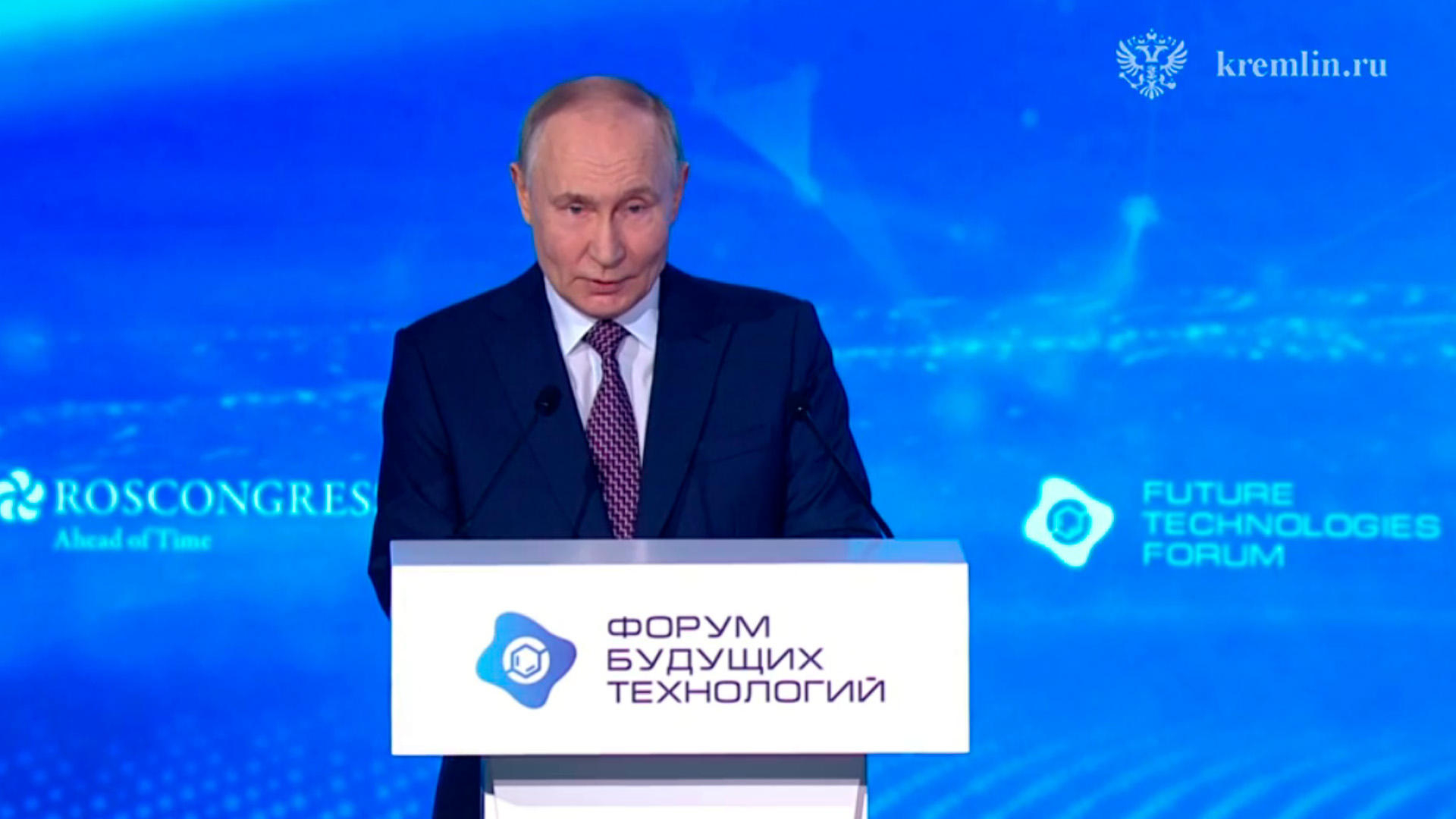 Путин поручил возродить российскую химическую промышленность