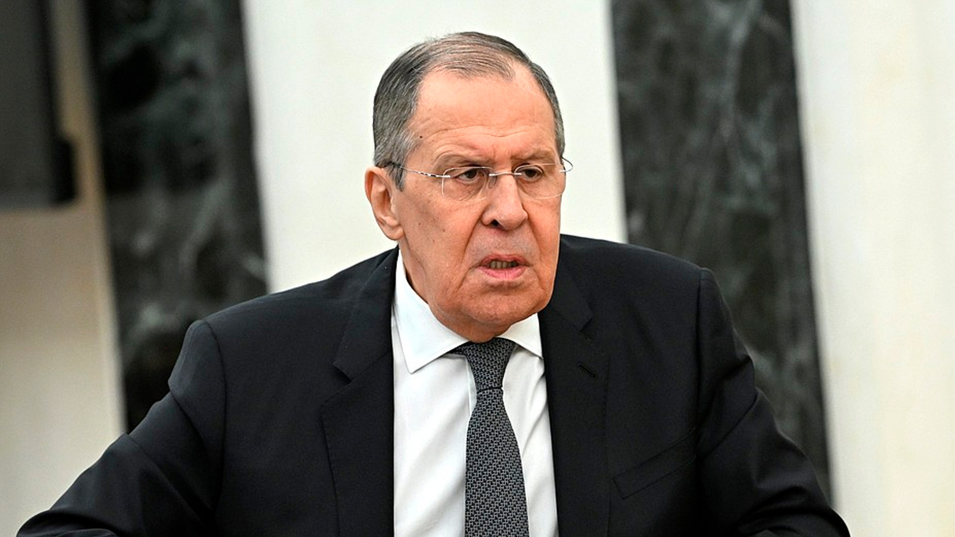 Лавров назвал недопустимым размещение европейских миротворцев на Украине