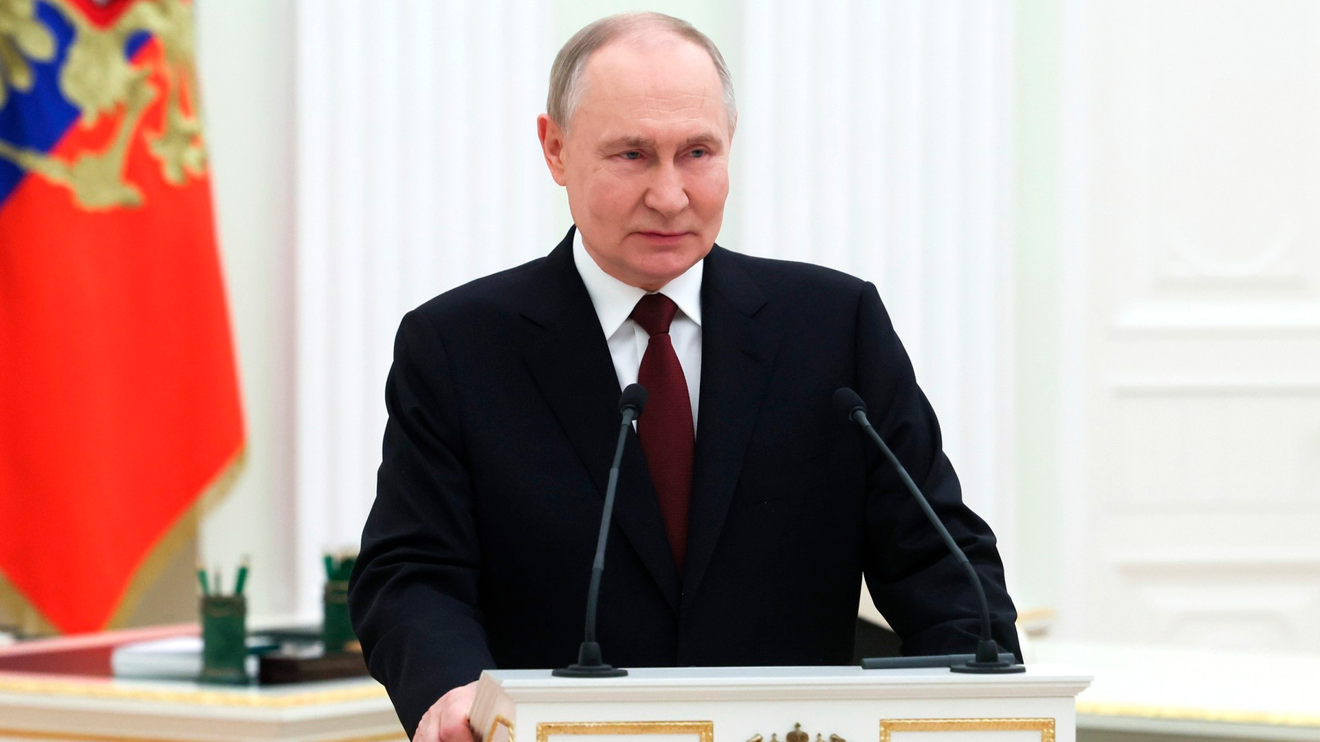 Путин призвал МВД жестко реагировать на проявления экстремизма в России