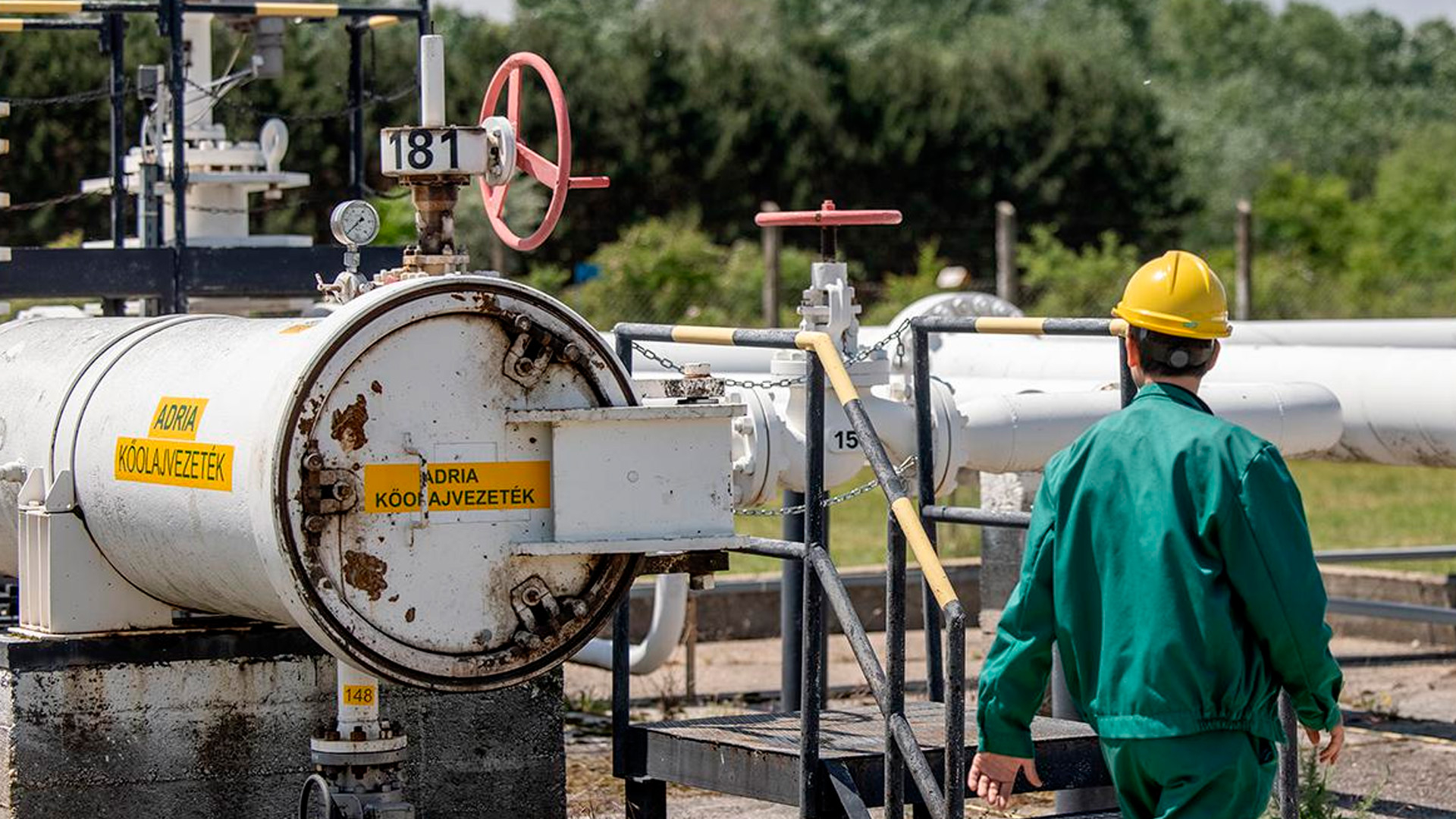 Российская нефть перестала поступать в Венгрию из-за атаки дрона ВСУ