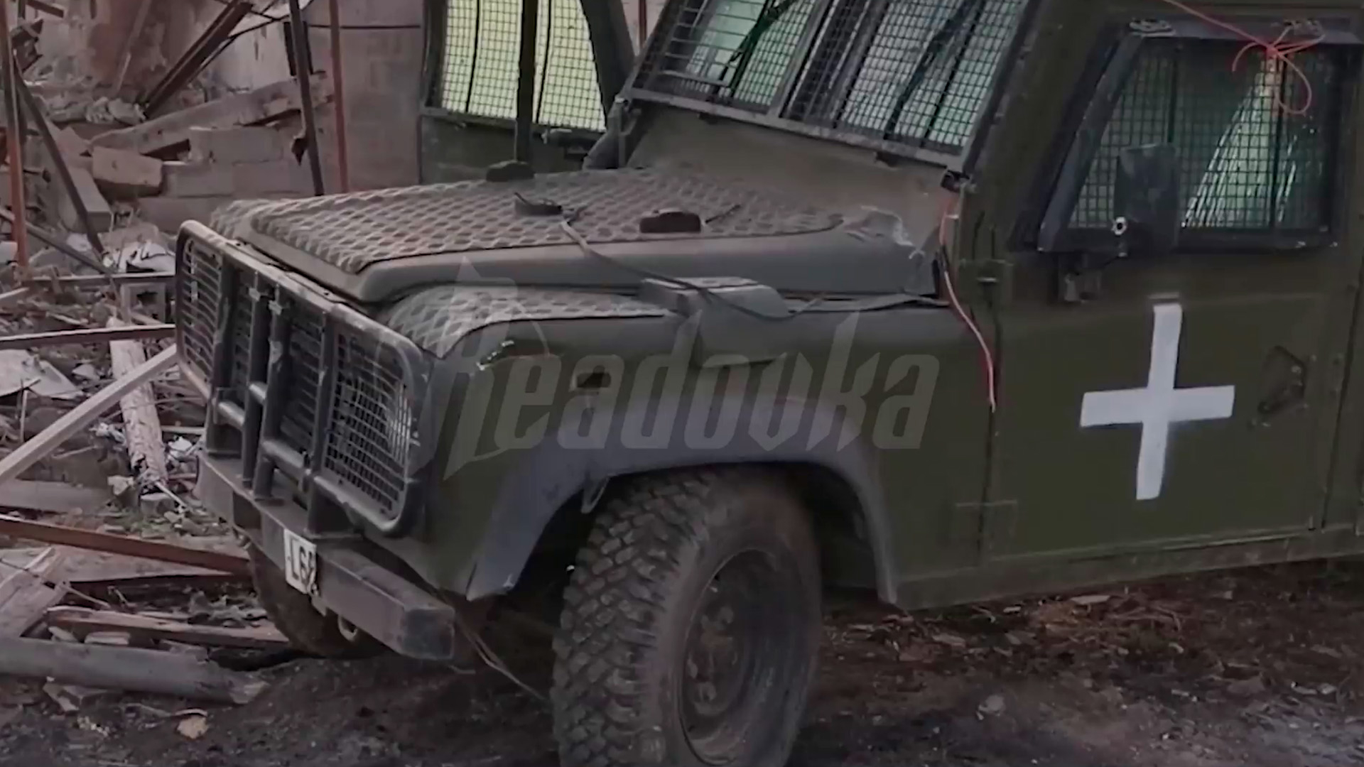Русские бойцы захватили трофейный джип Land Rover на Донецком направлении