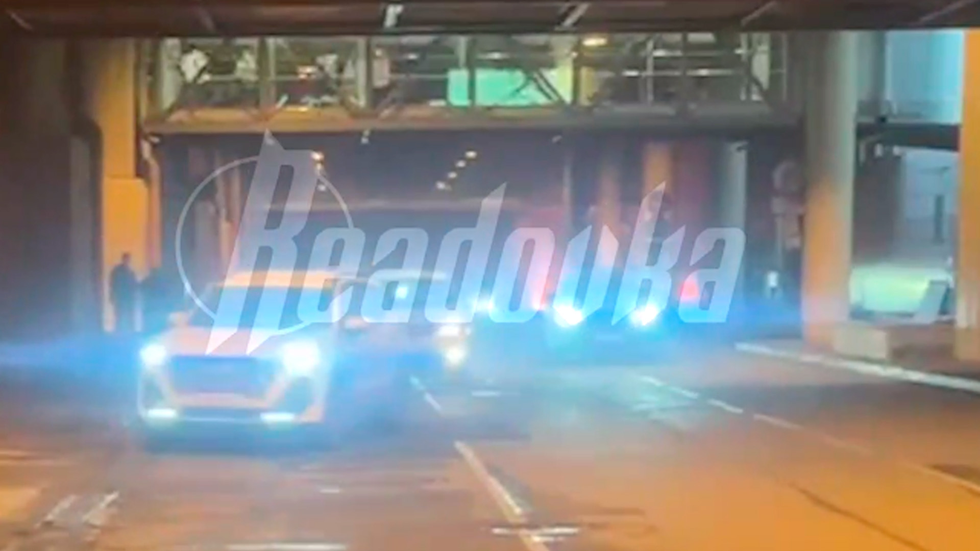 Владельцы авто попытались спасти свои машины от пожара в Москва-Сити