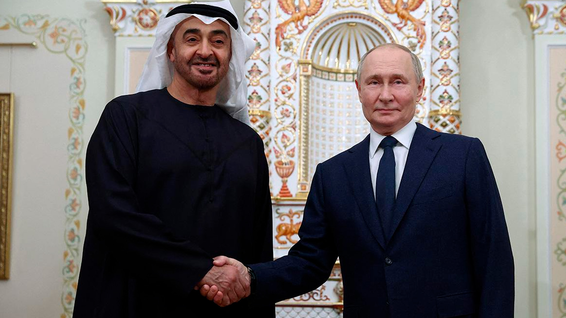 Путин провел телефонный разговор с президентом ОАЭ
